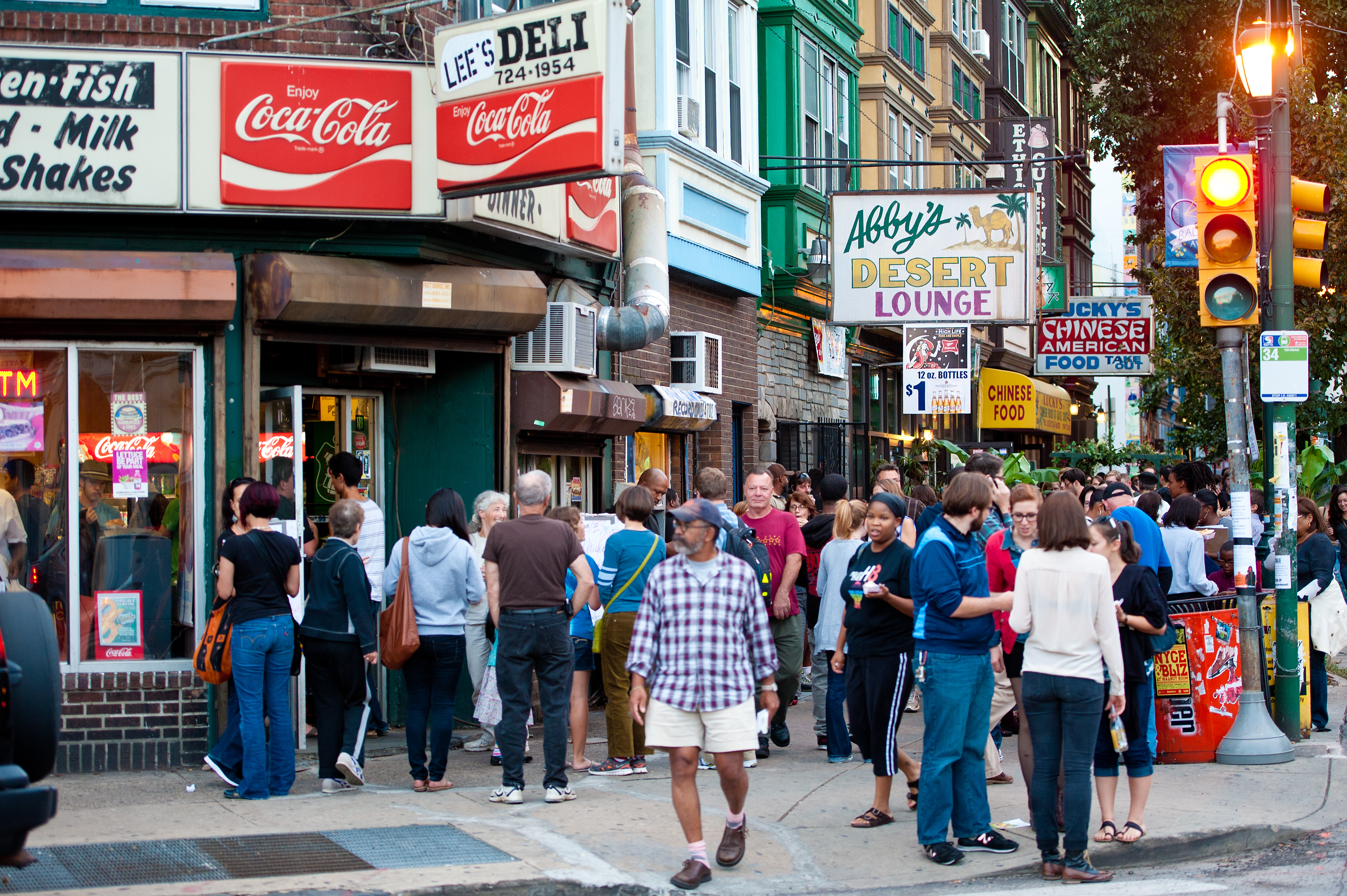 Baltimore Avenue Dollar Stroll Photo By J. Fusco For Visit Philadelphia