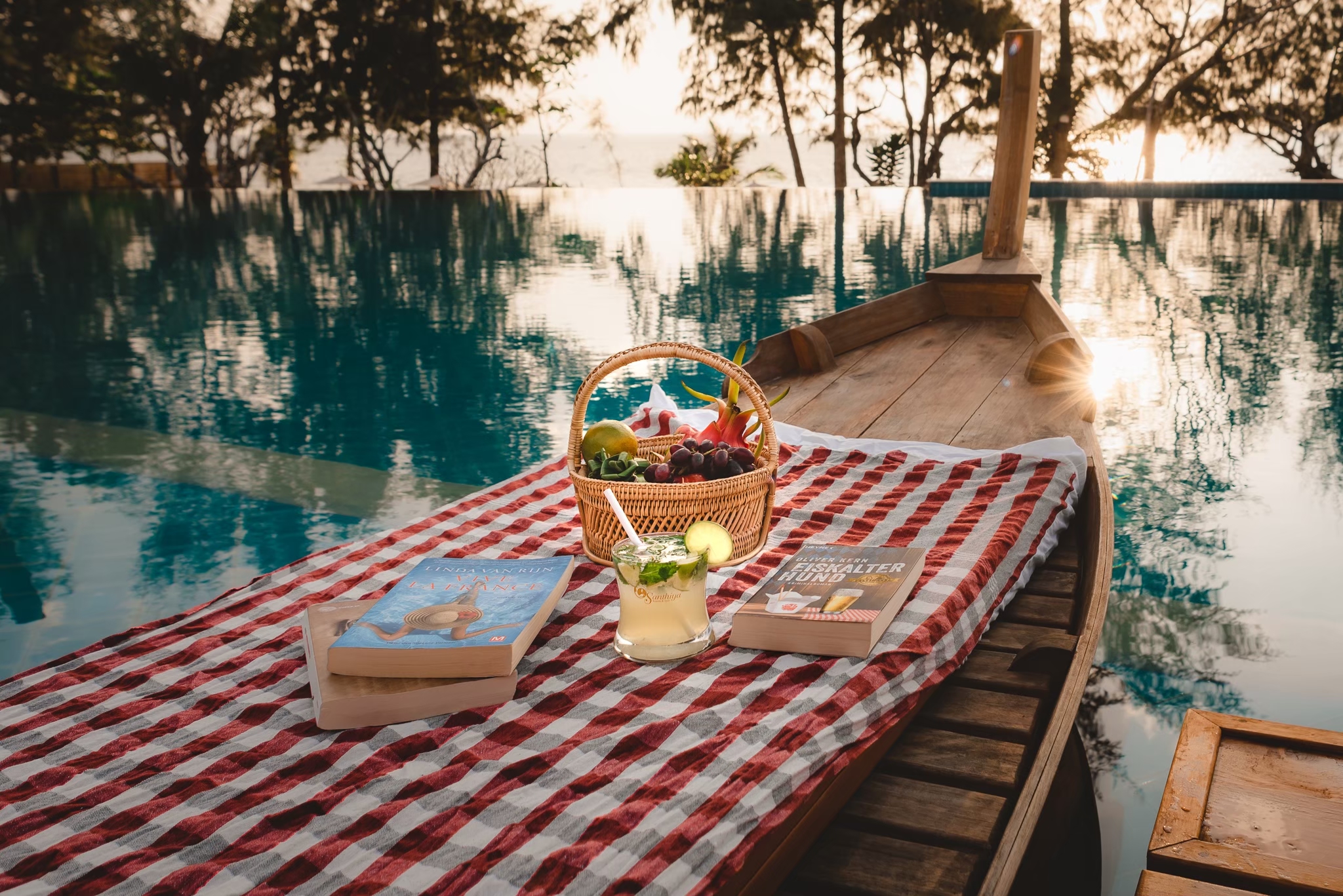 SNT Pool Beach ๒๐๐๒๐๔ 0003