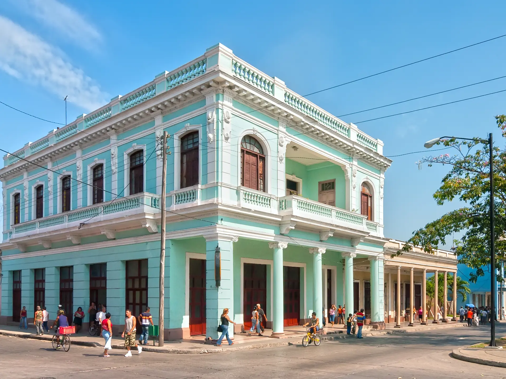 shutterstock_175196054 colonial buildings in Cienfuegod.jpg