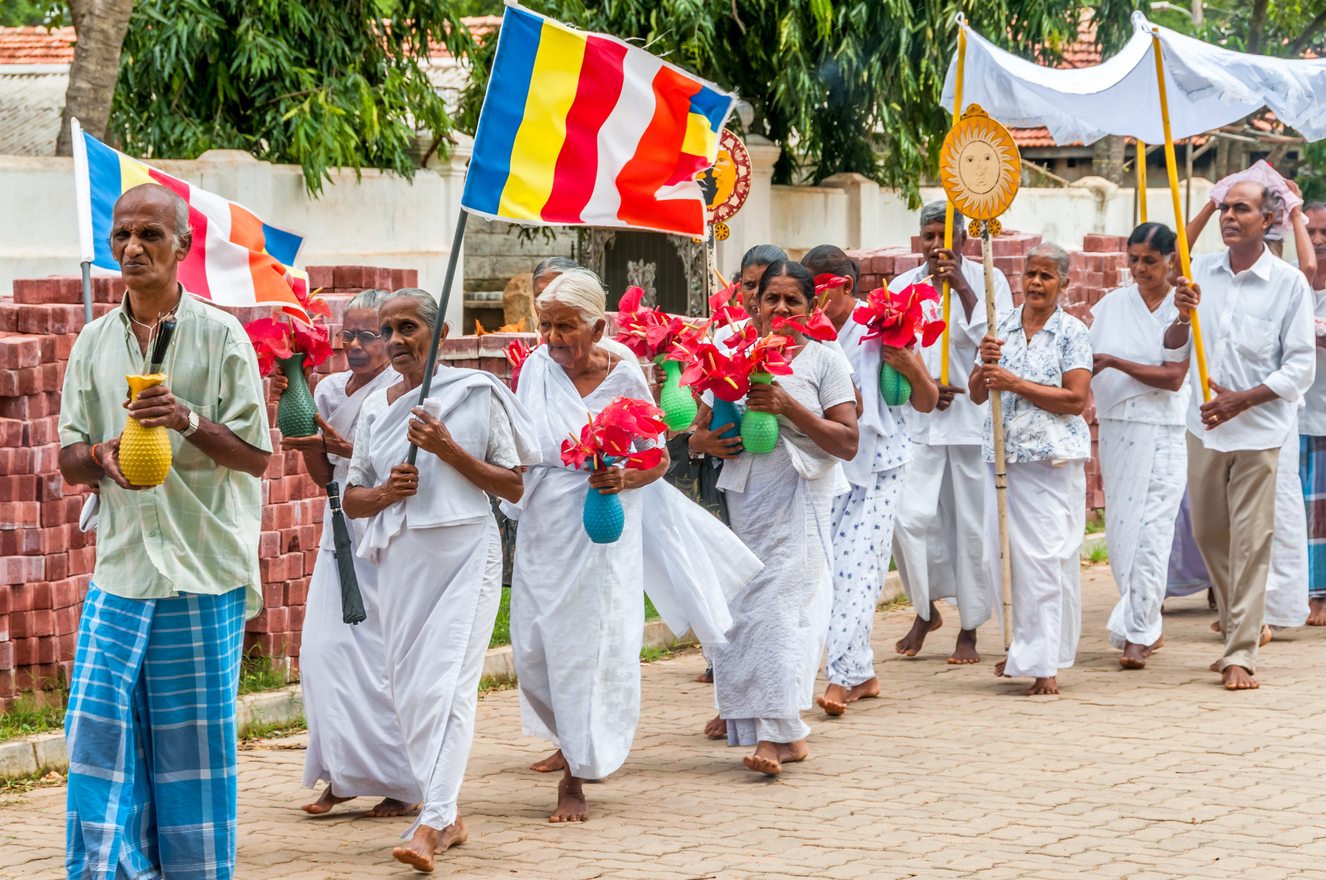 Buddhist Procession in Anuradhapura. Anuradhapura is one of the ancient capitals of Sri Lanka. _165916847.jpg