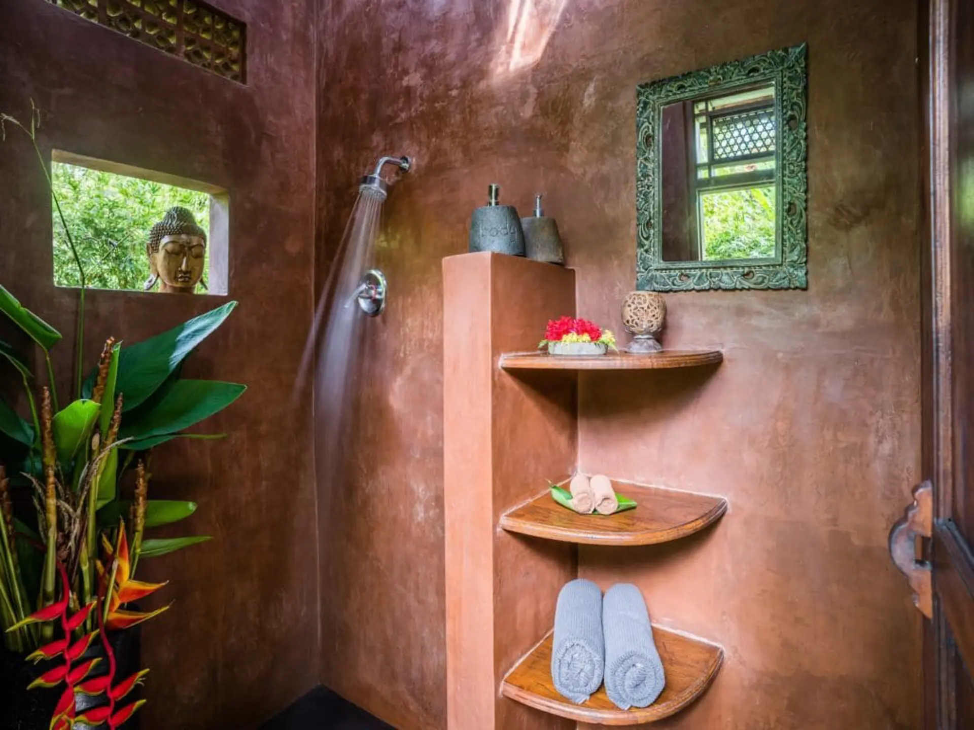 Buddha-Bungalow-Bathroom-Eco-Accomodation-Bali-Eco-Stay-1024x768.jpg