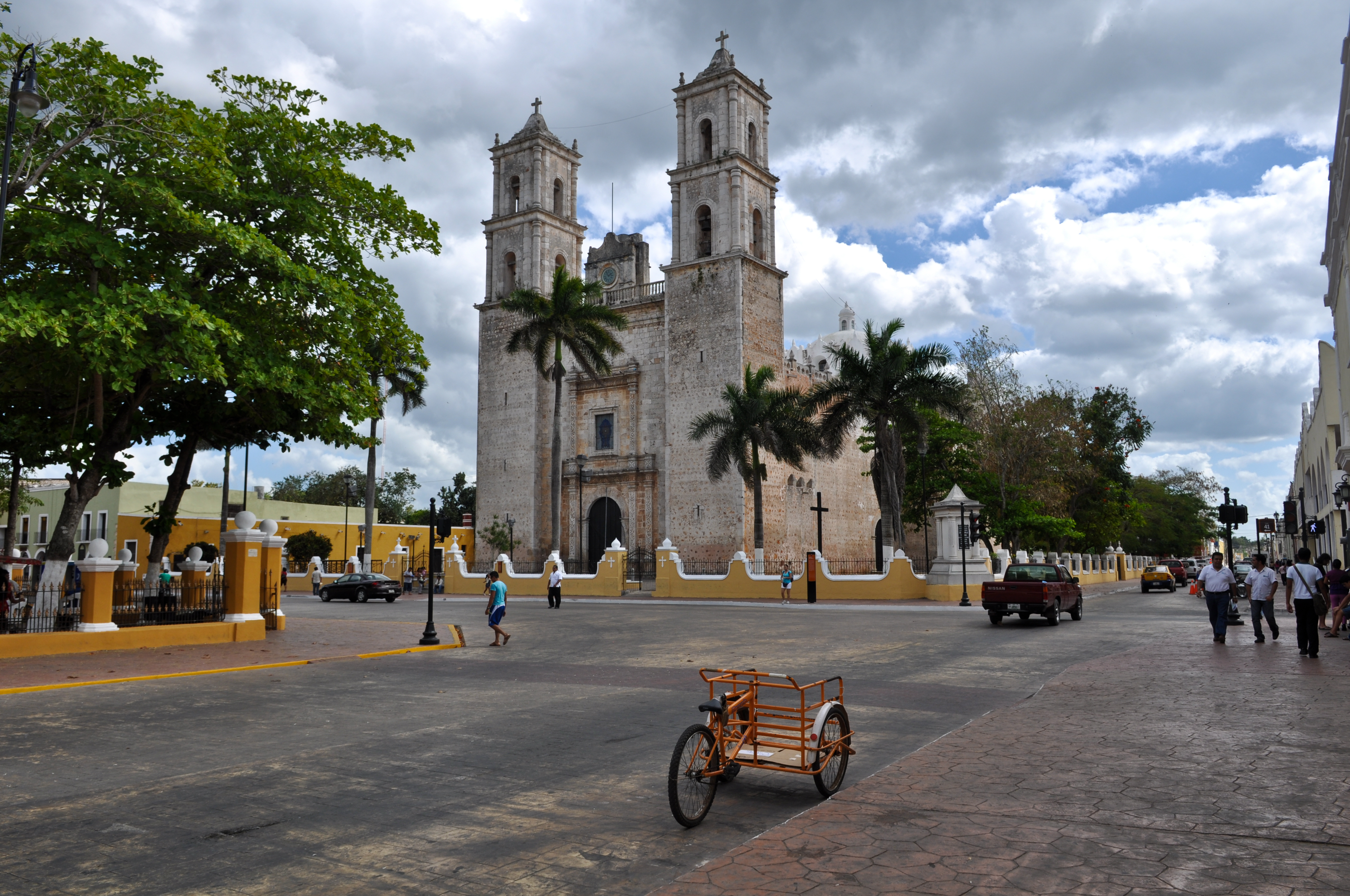 shutterstock_90293950 MERIDA, MEXICO - FEBRUARY 21.jpg