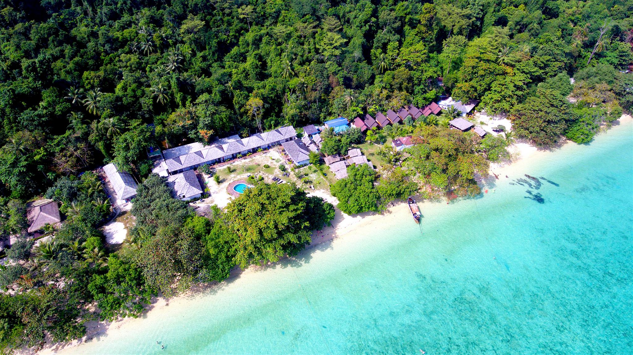 Reef Resort Koh Kradan - Luftfoto.jpg