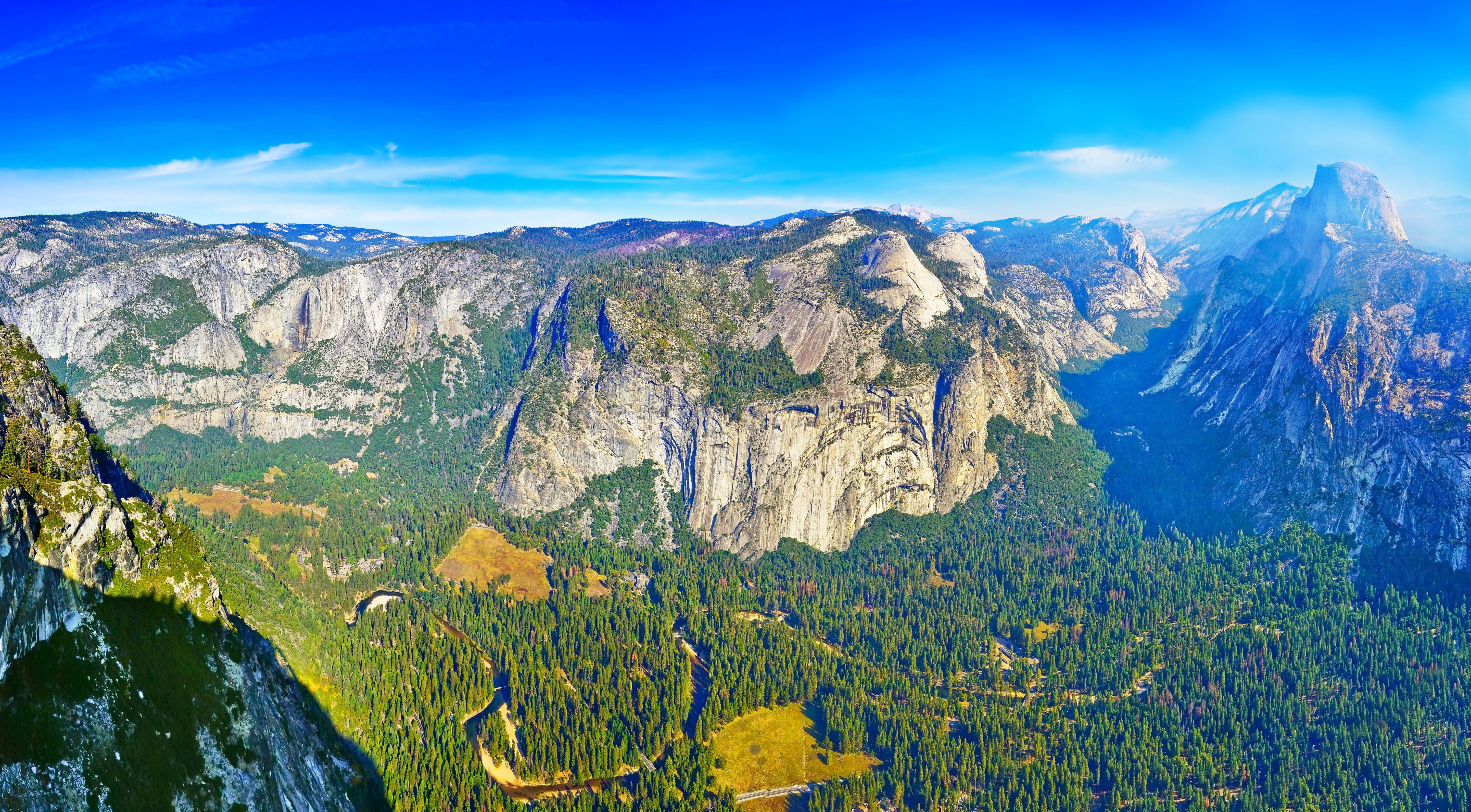 Udsigt fra Glacier Point over Yosemite Valle - Yosemite NP - shutterstock_767809222.jpg