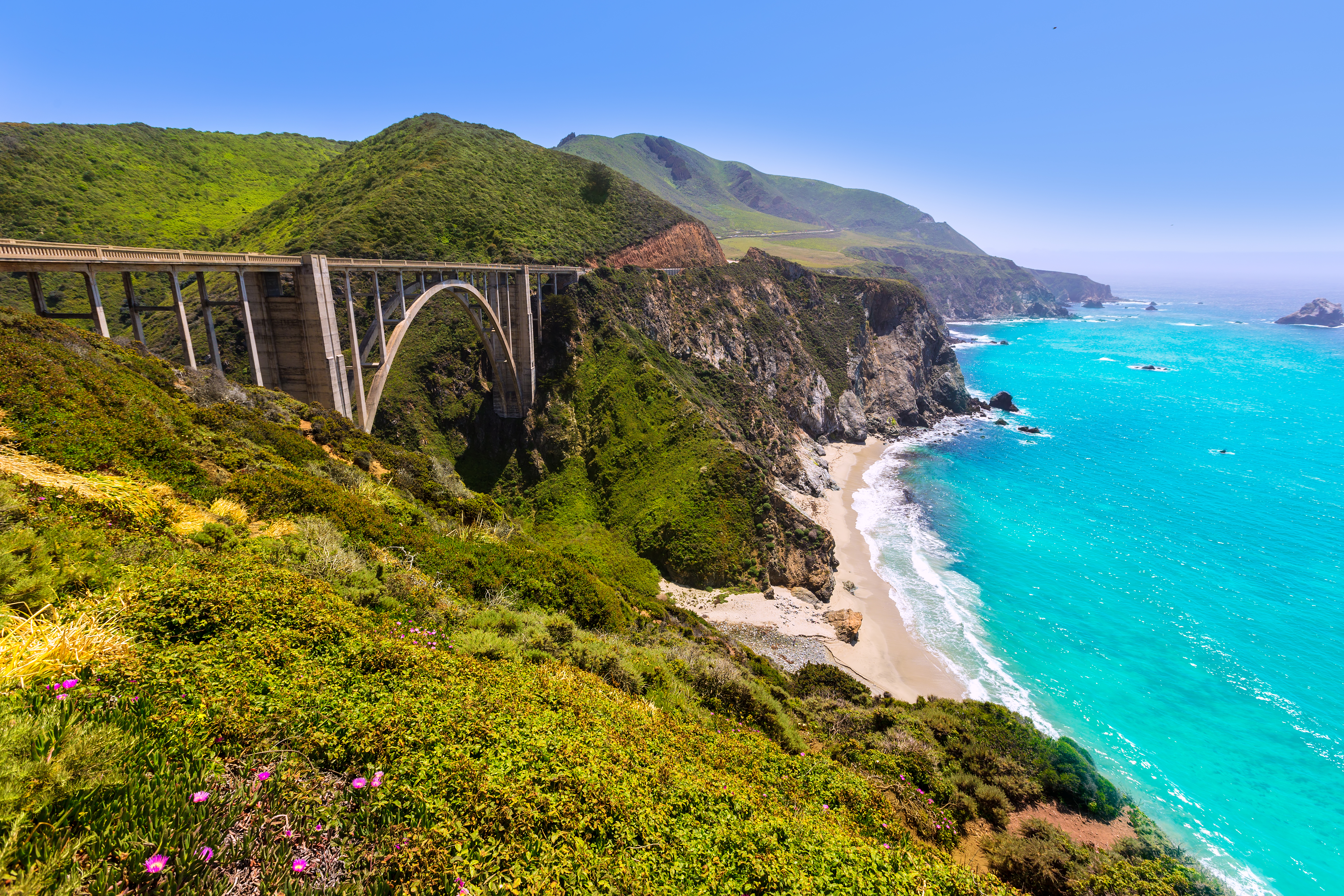 Bixby Bridge ved Highway 1 - shutterstock_178170842.jpg