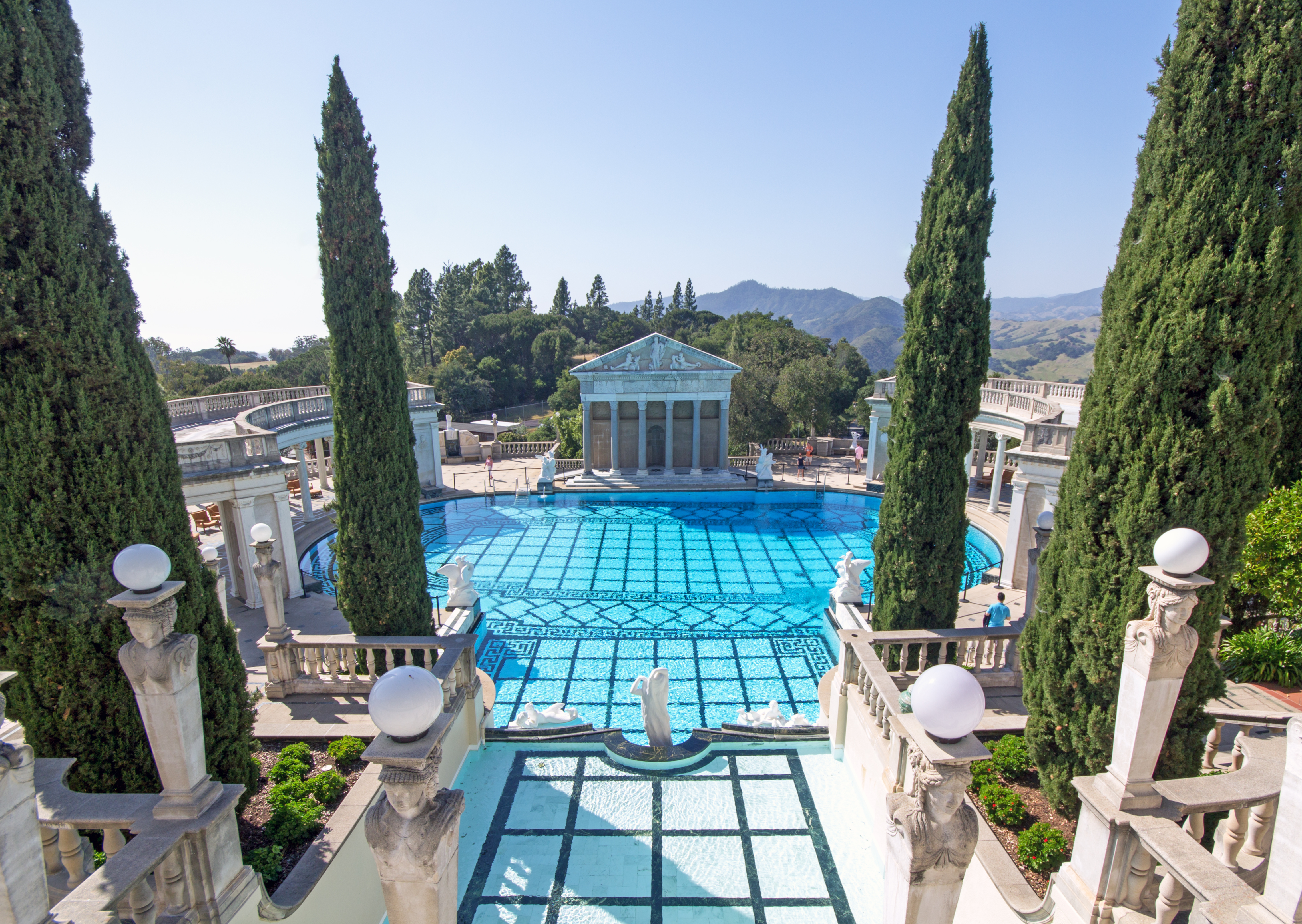 Hearst Castle - shutterstock_250418272.jpg