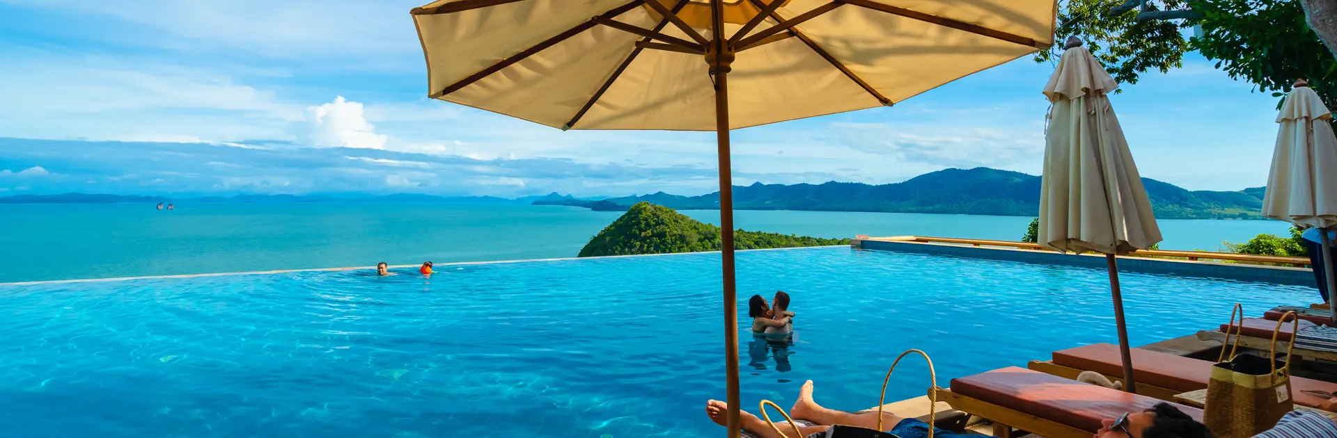 Infity Pool - 02.jpg