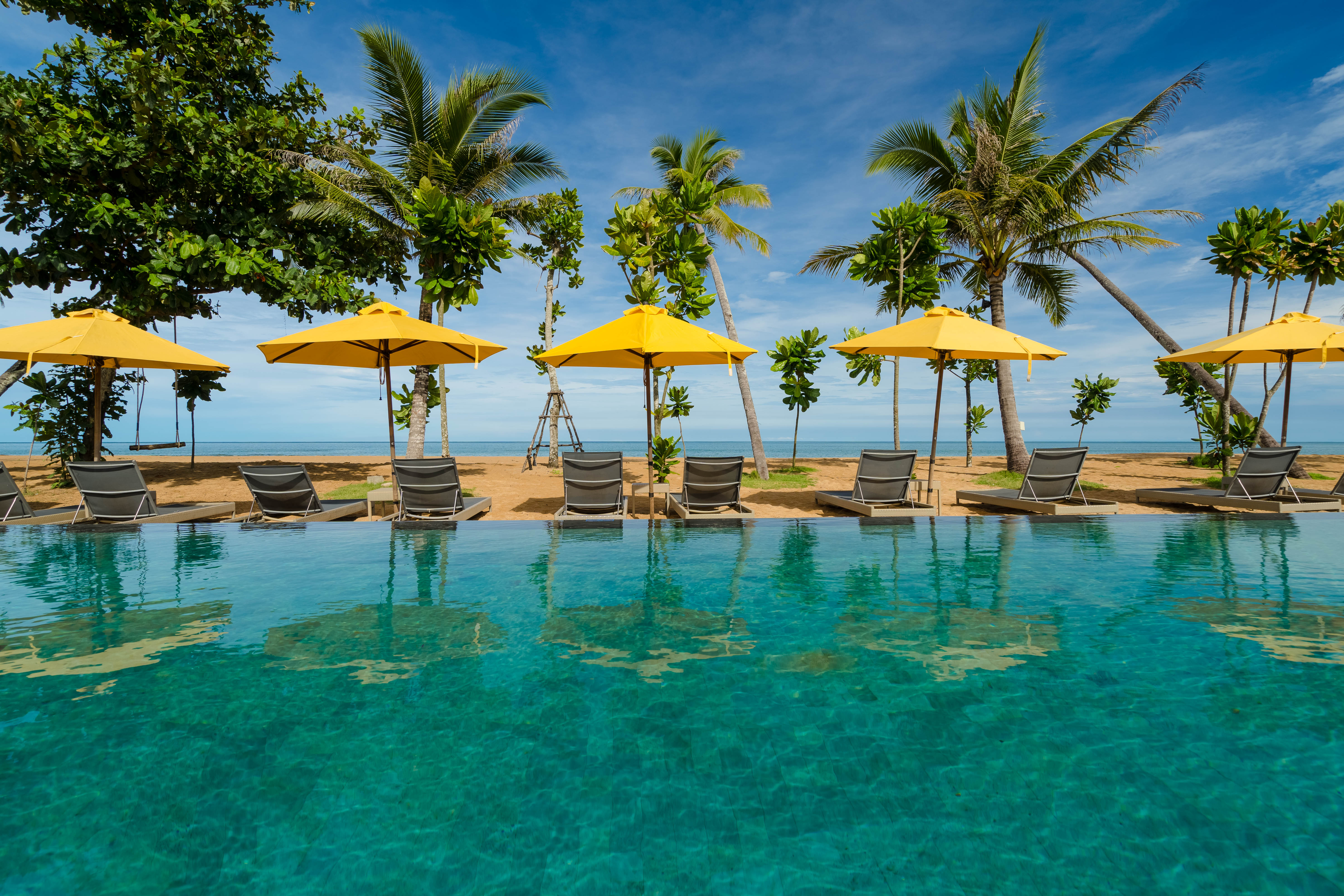 Kokulo Beach Club - 02.jpg