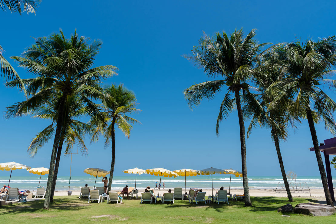 Beach - 01.jpg