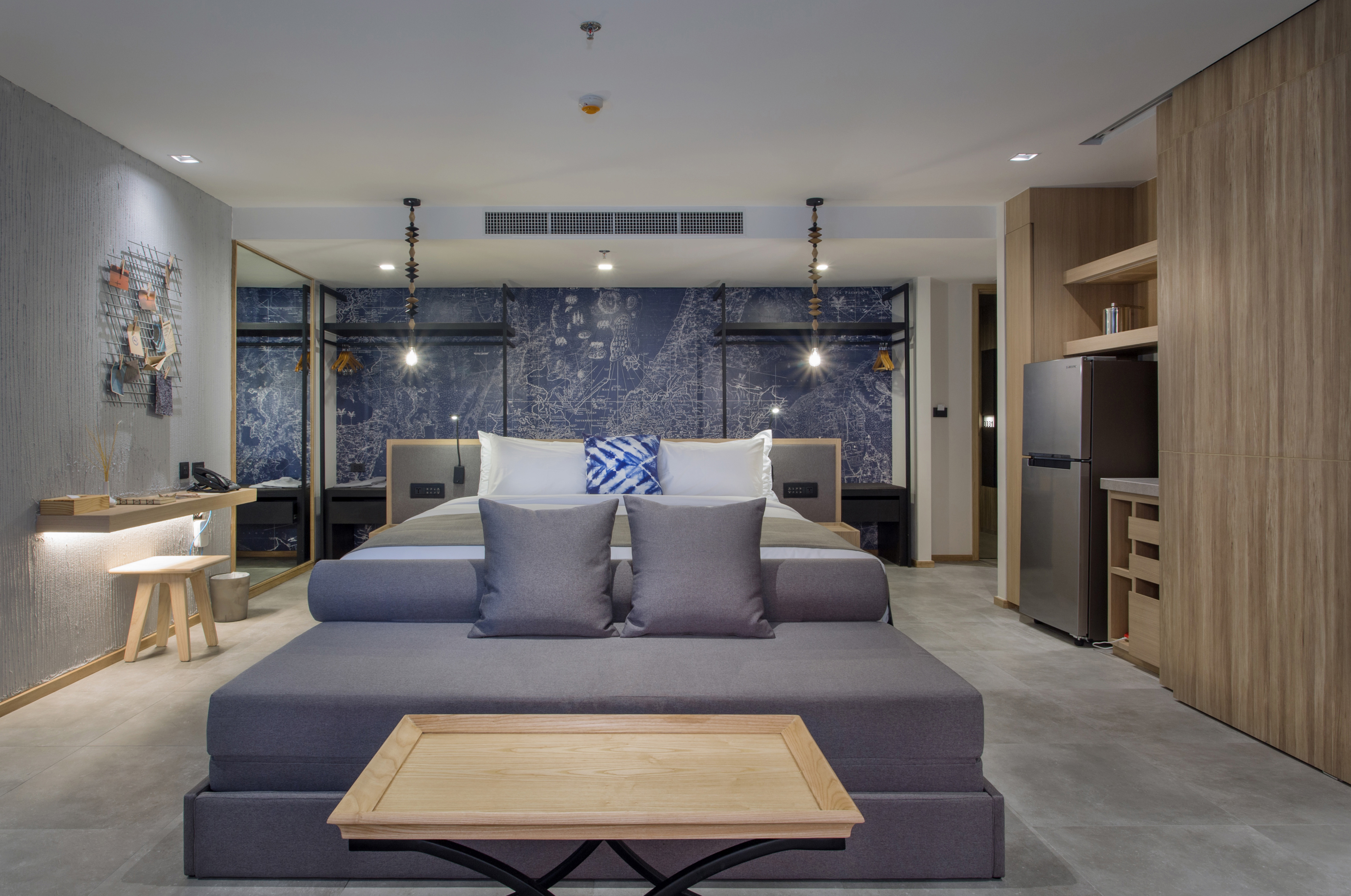 Deluxe Oceanside 8.jpg (1)