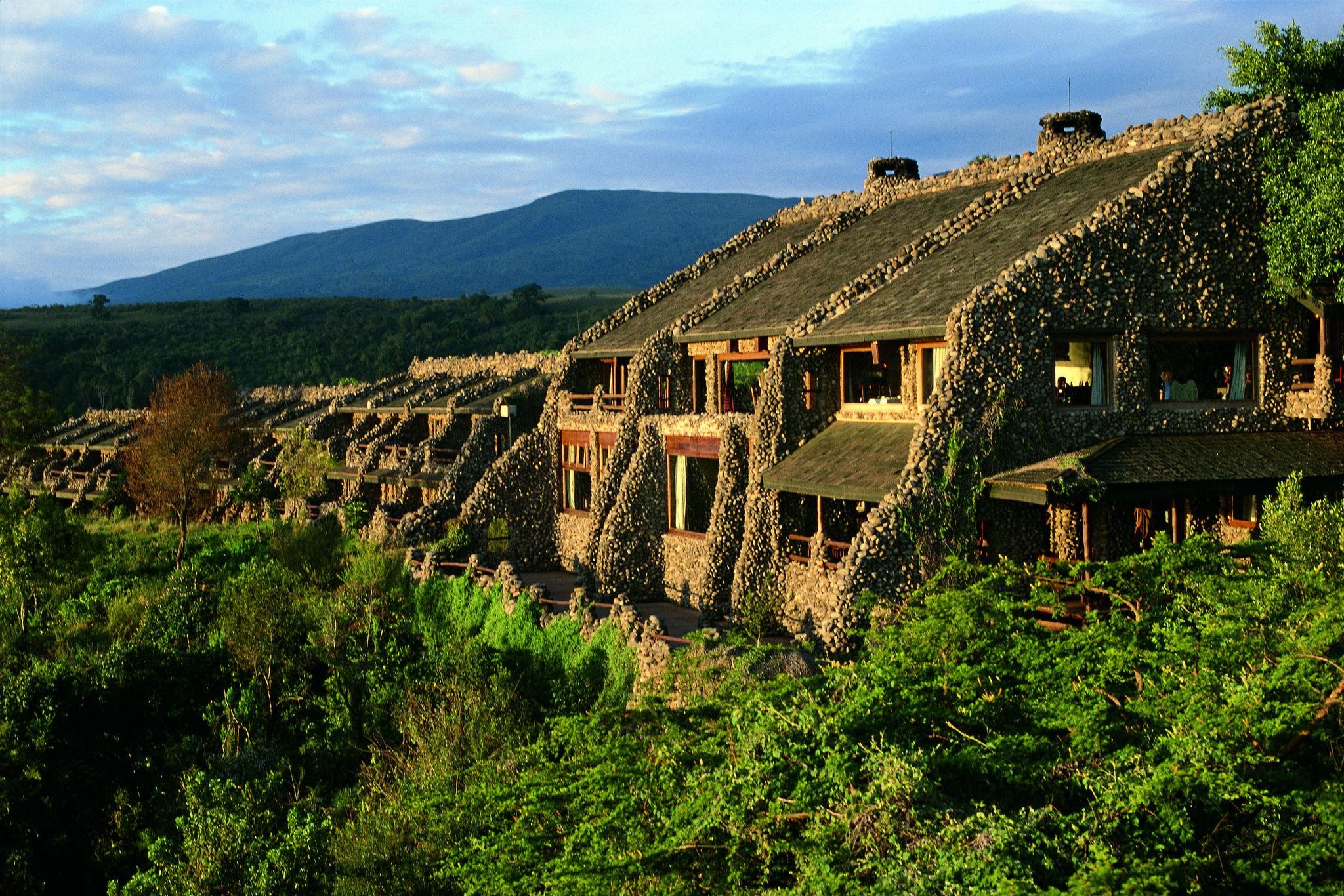 Ngorongoro Serena Lodge Exteriors Lodge 01.JPG