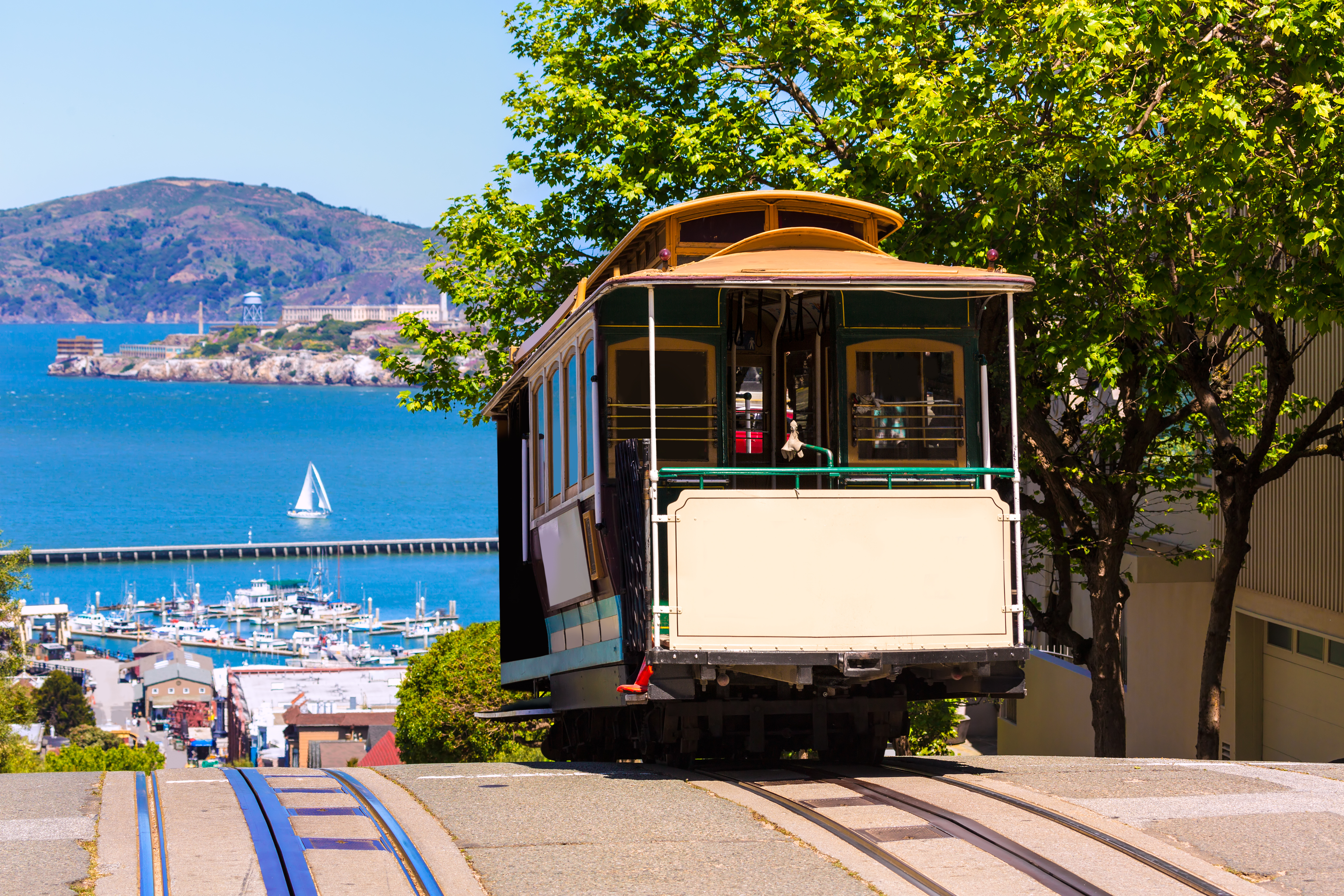 shutterstock_175626272 San francisco Hyde Street Cable Car Tram of the Powell-Hyde in California USA.jpg