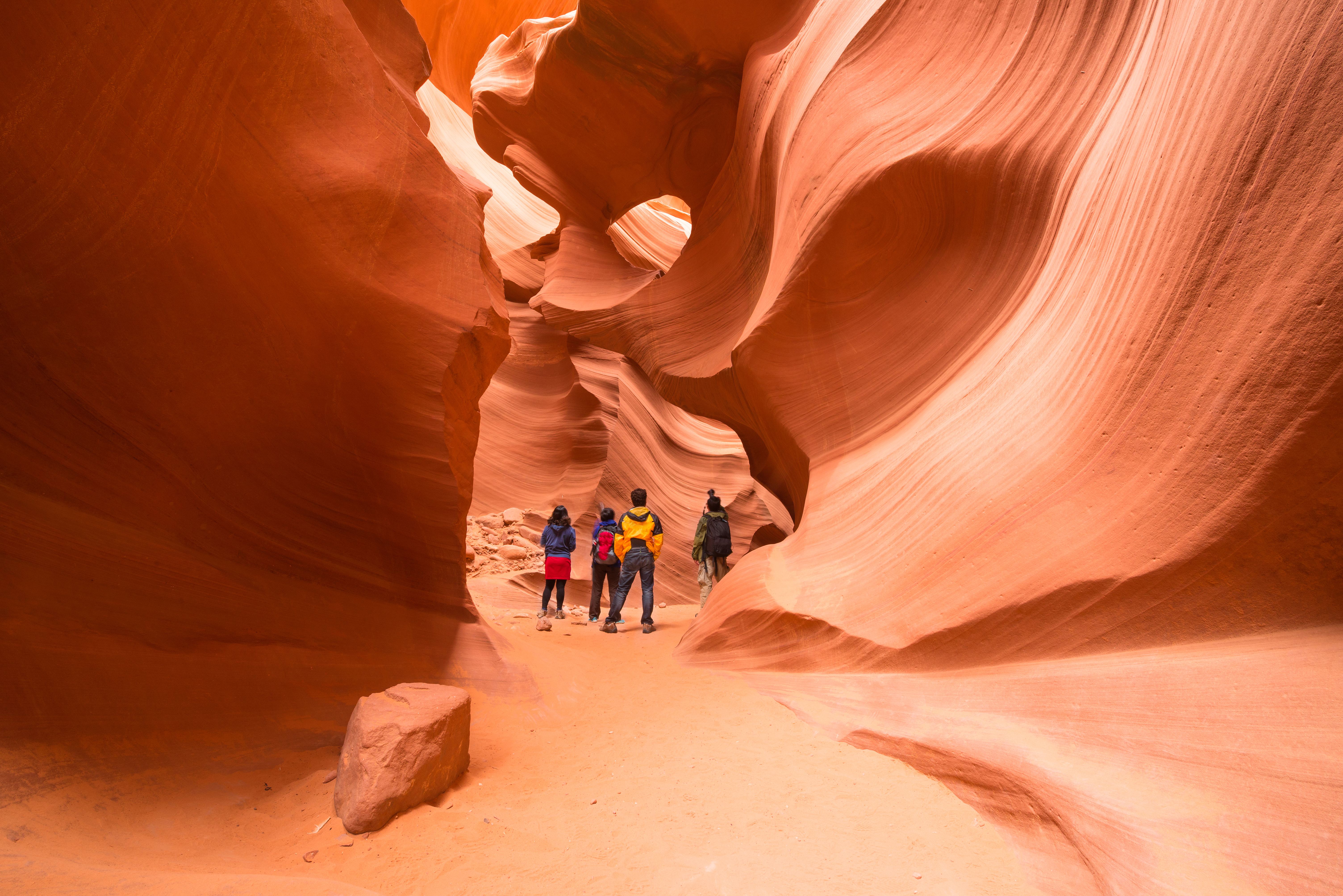 dag 14 shutterstock_229304368 Antelope Canyon, Page, Arizona, USA.jpg