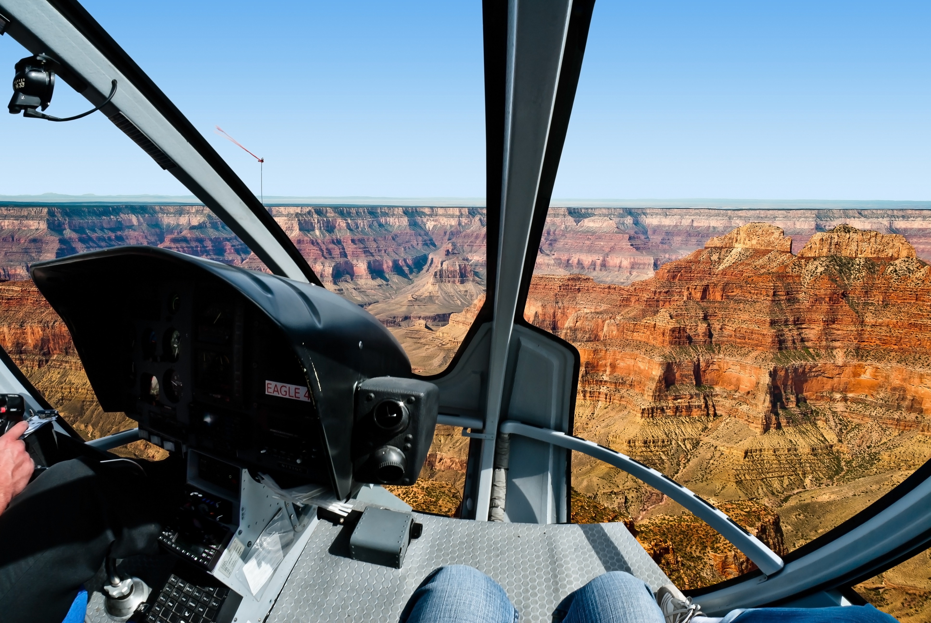 dag 15shutterstock_134639528 Grand Canyon - Helicopter flight.jpg