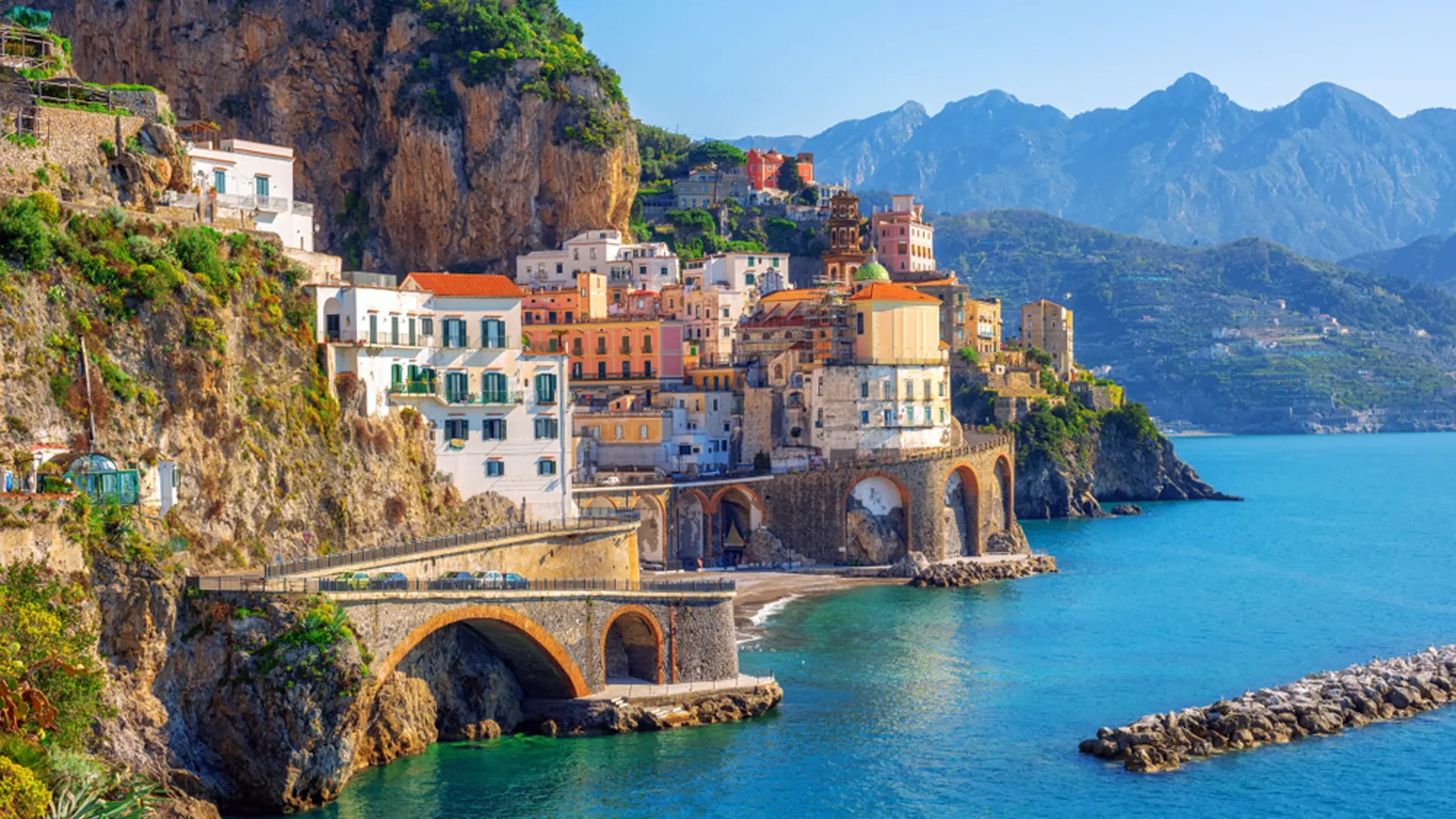 Shutterstock 1536415208