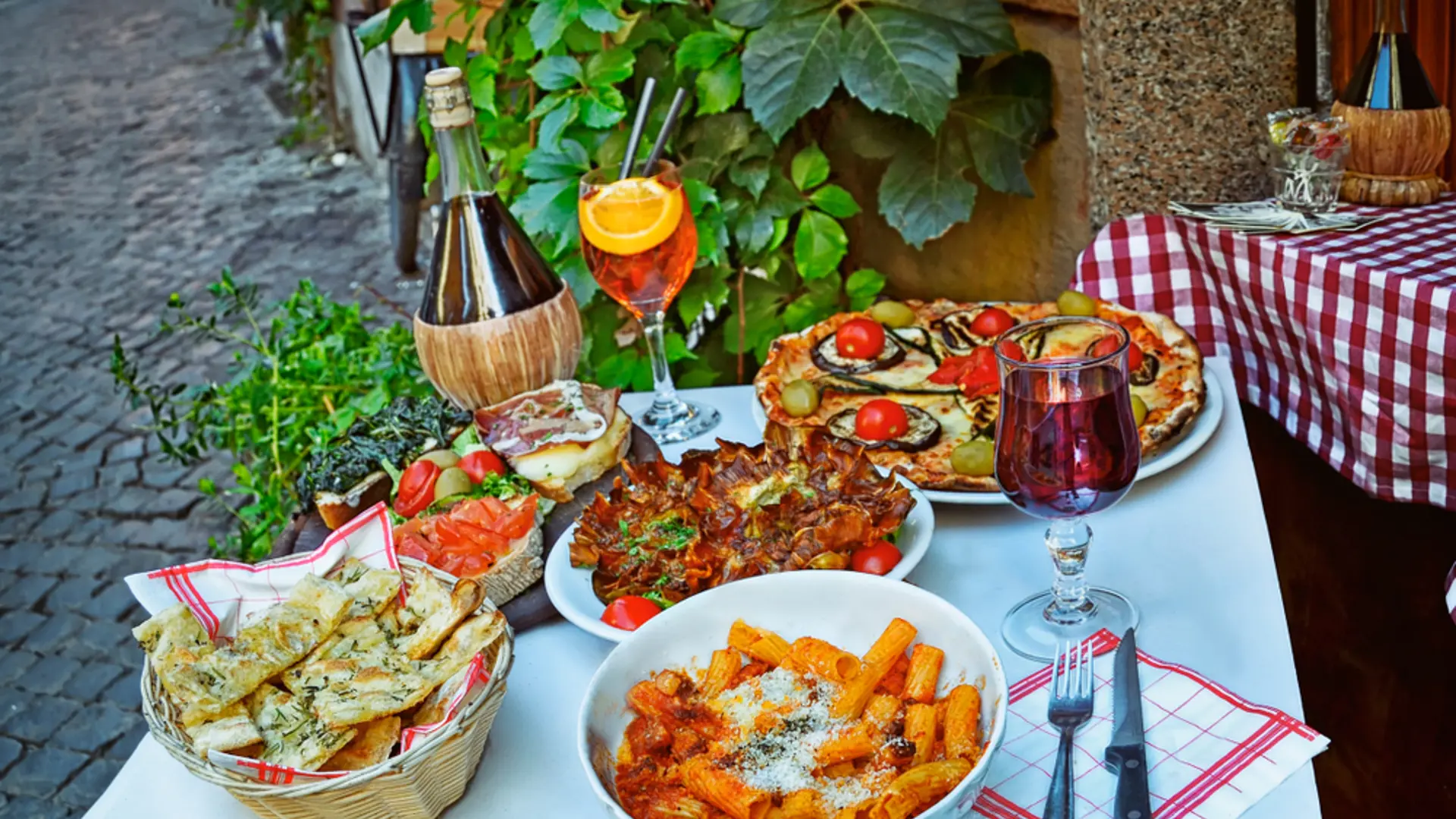 Shutterstock 1084407683