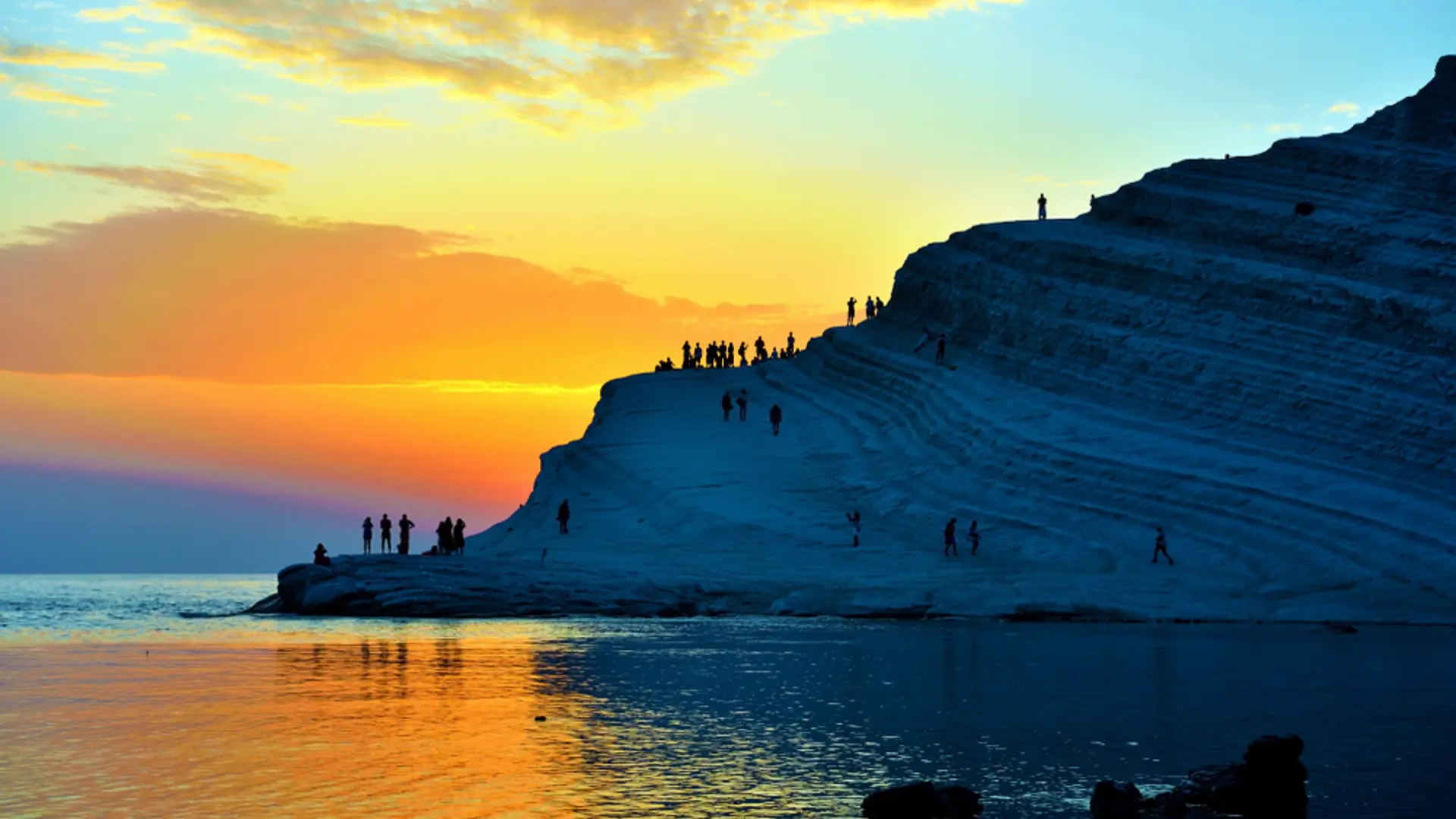 Shutterstock 1550980556