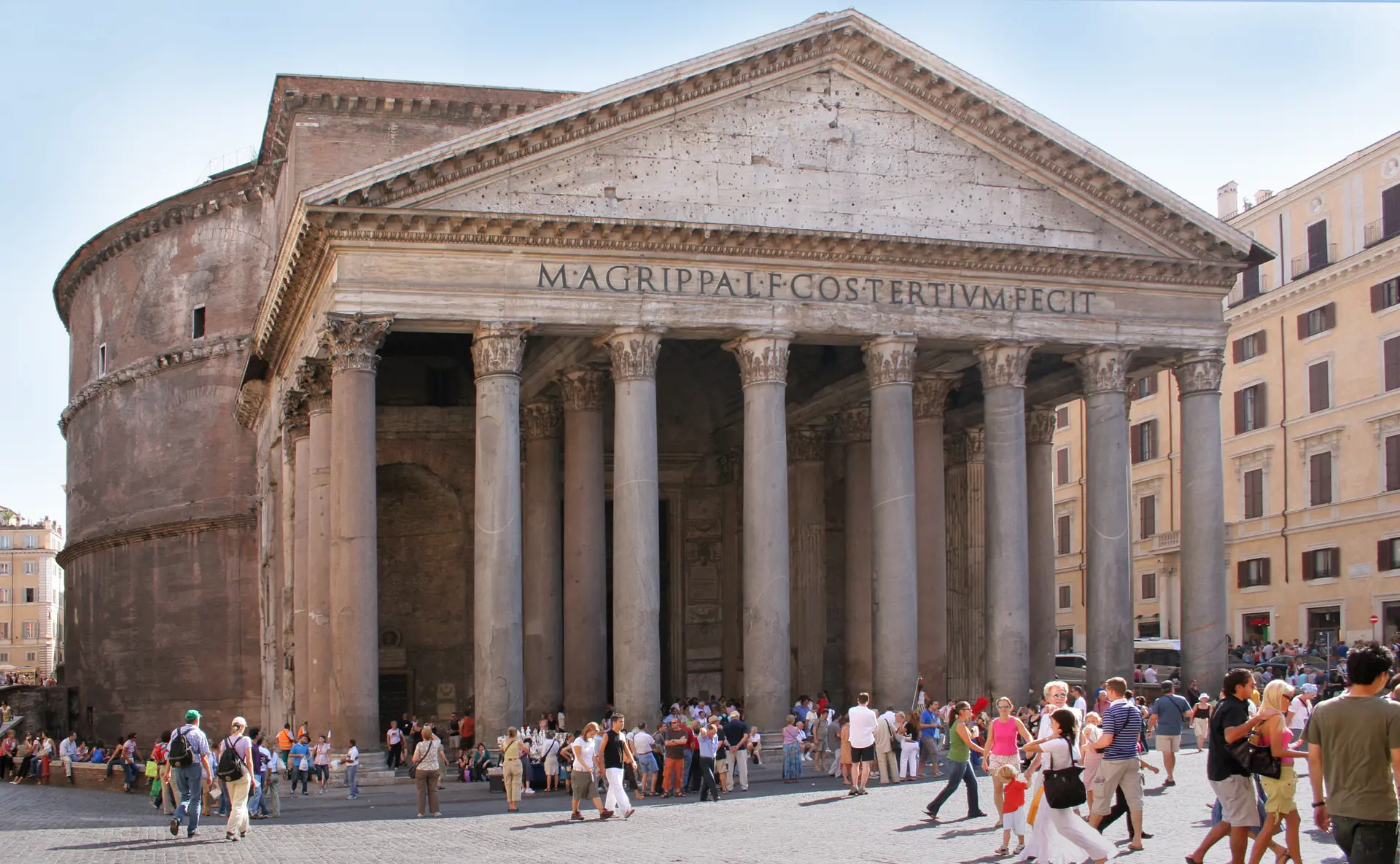 Det 2 000 år gamla Pantheon är ett måste på en resa till Rom