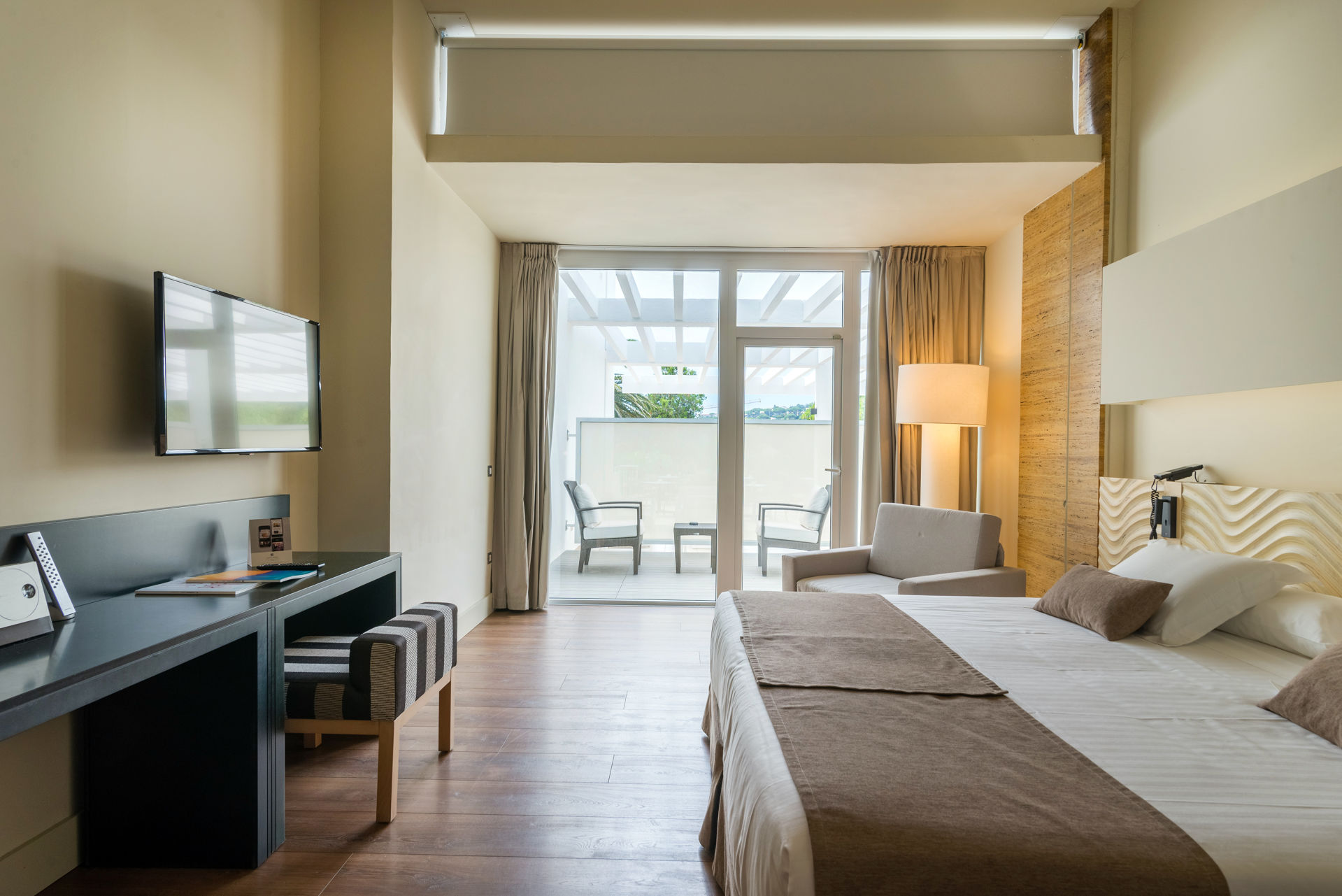 Premium Room (2)
