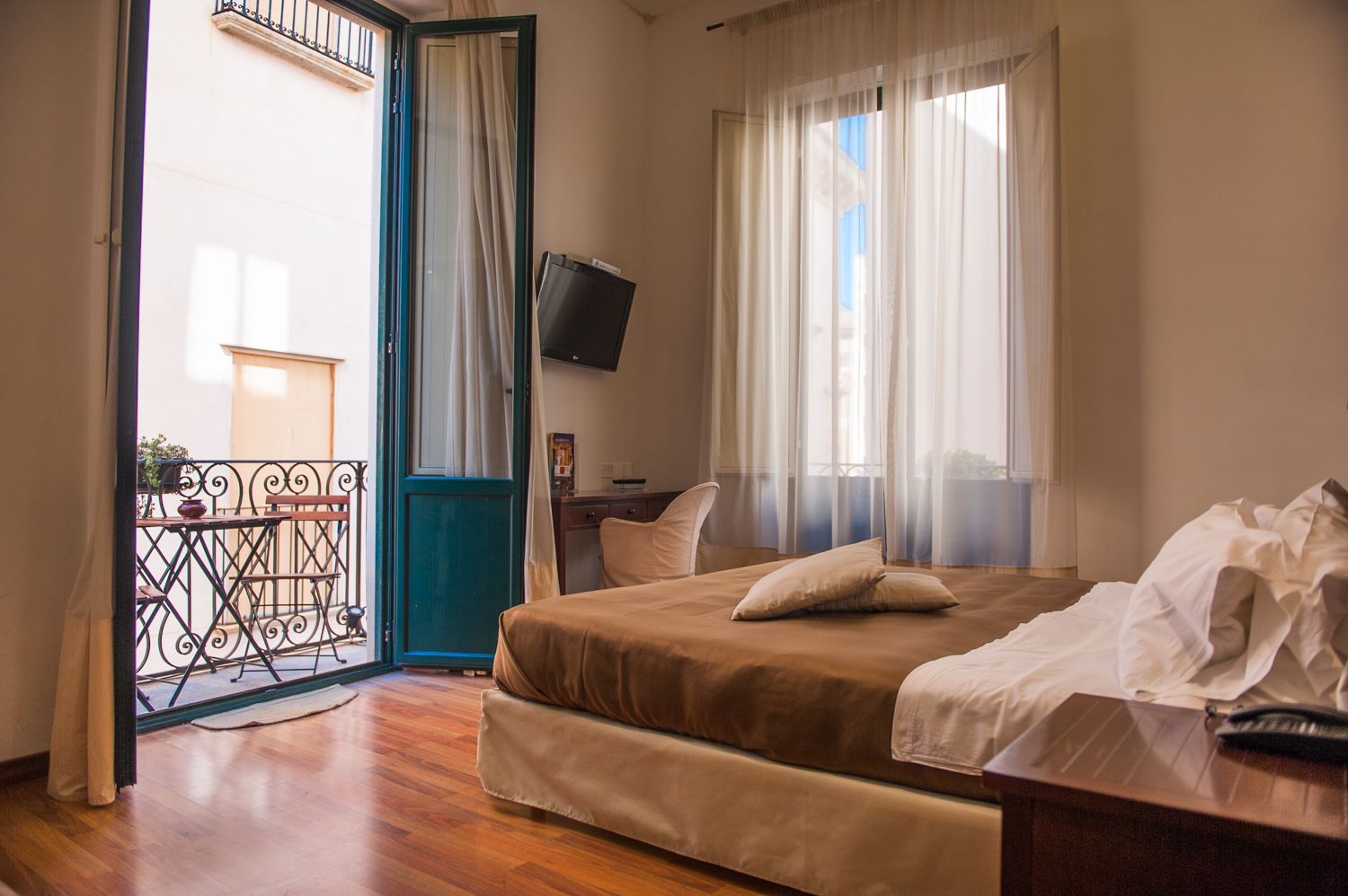 Studiorum med en mysig balkong