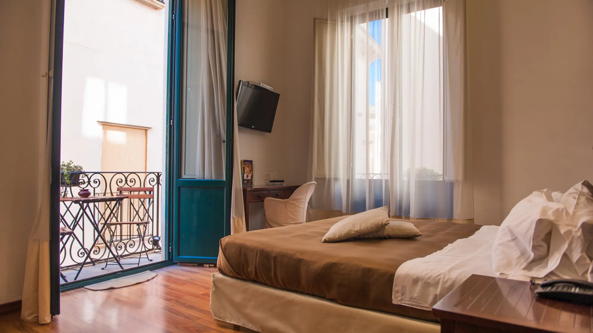 Studiorum med en mysig balkong