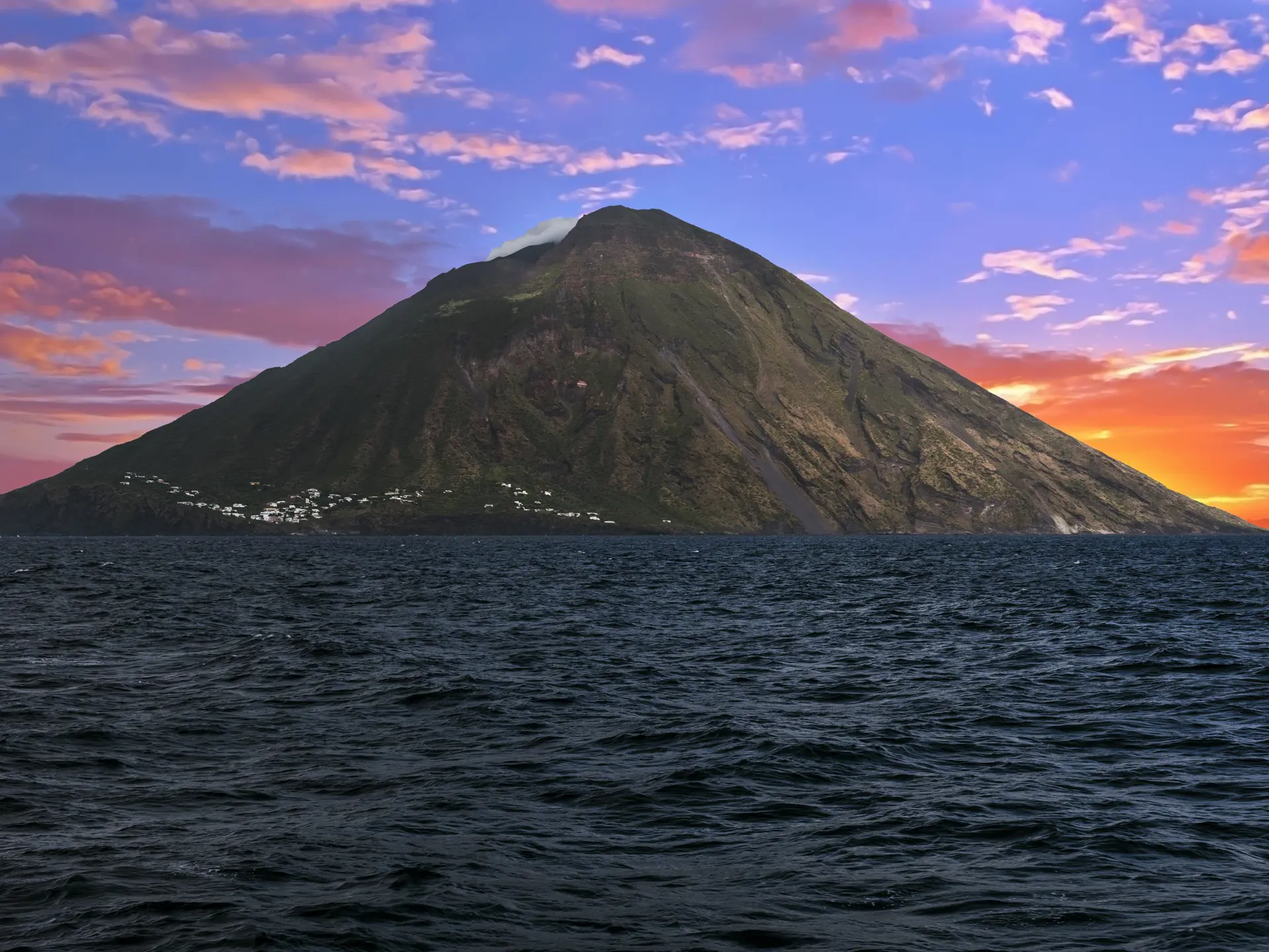 Italien Sicilien Etna Istock 1166965850