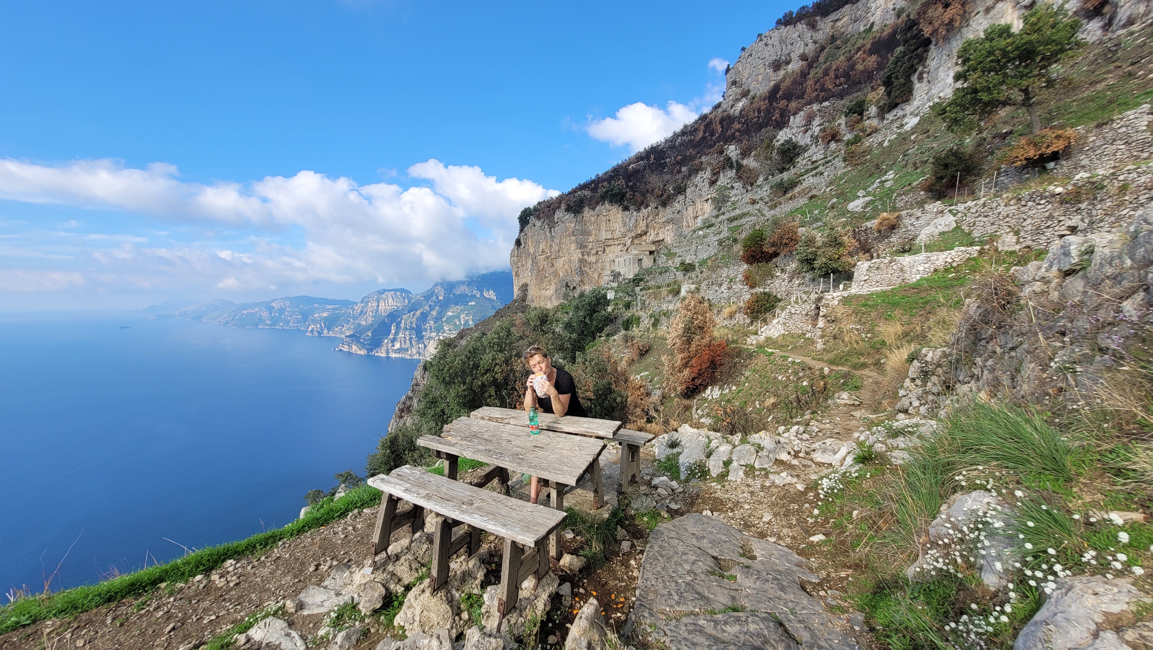 Dorte från CPT gör ett lunchstopp vid Gudernes Sti
