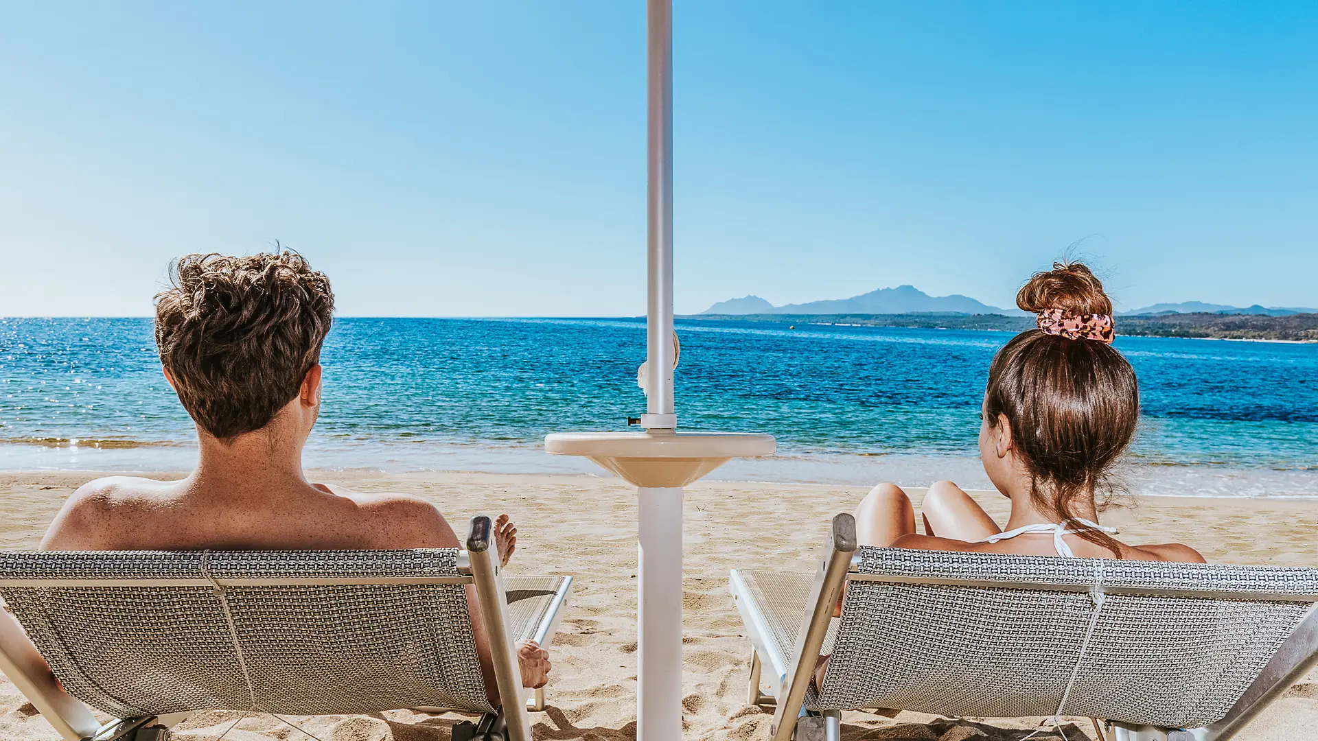 Avkoppling på stranden på Hotel Club Saraceno