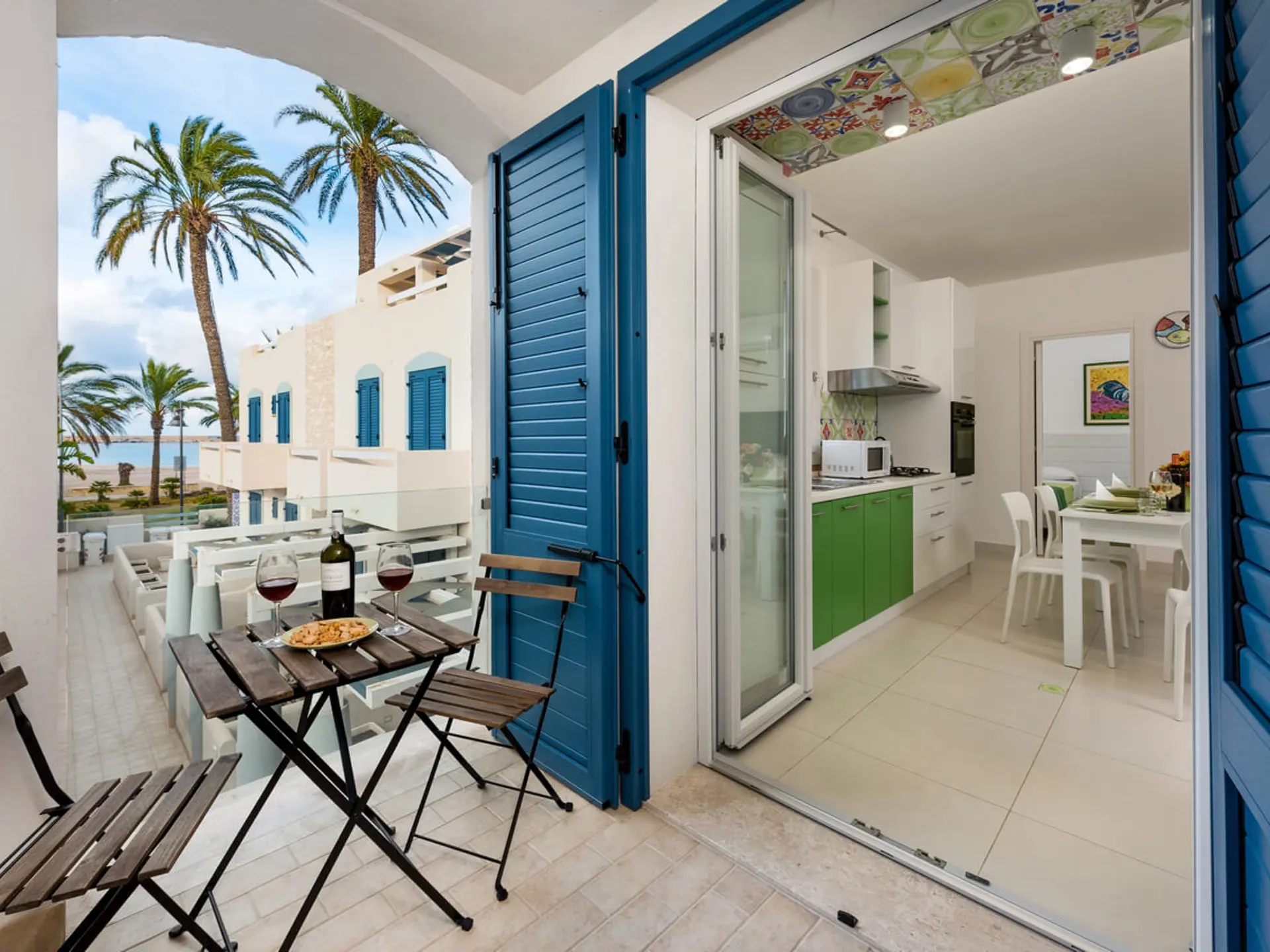 Der Er Ikke Langt Til Stranden Fra Residence Le Palme 5D1b57959f13c315bdadf1e6 Tri Royal 2 1280