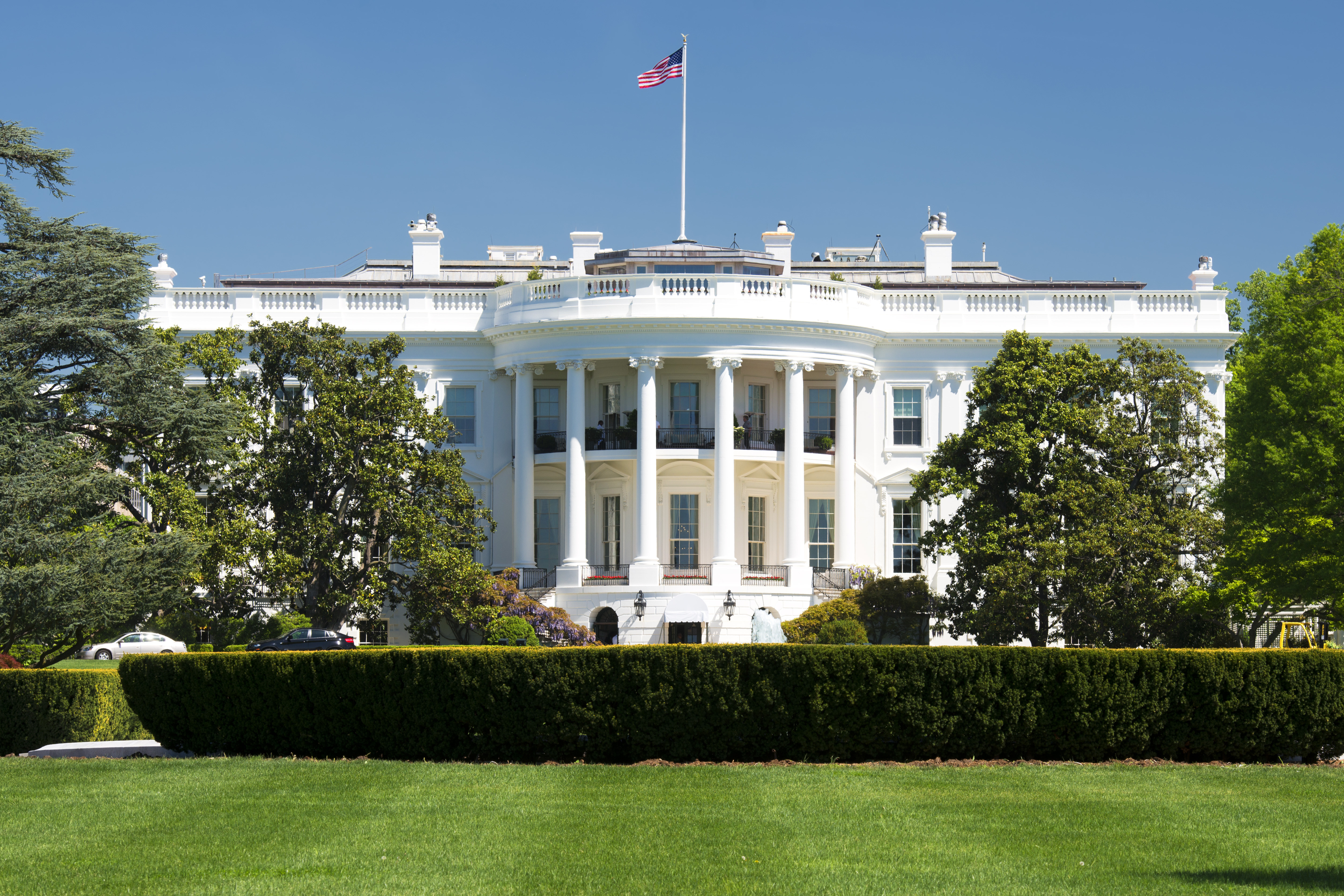 shutterstock_147037244 White House on deep blue sky background.jpg
