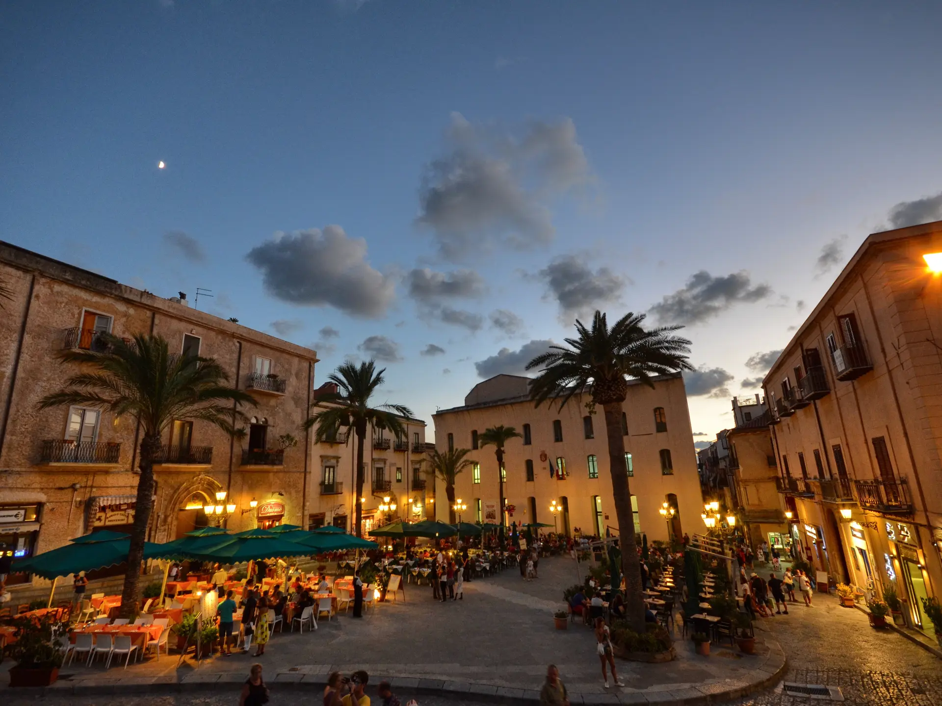 Kvällsstämning i Cefalu