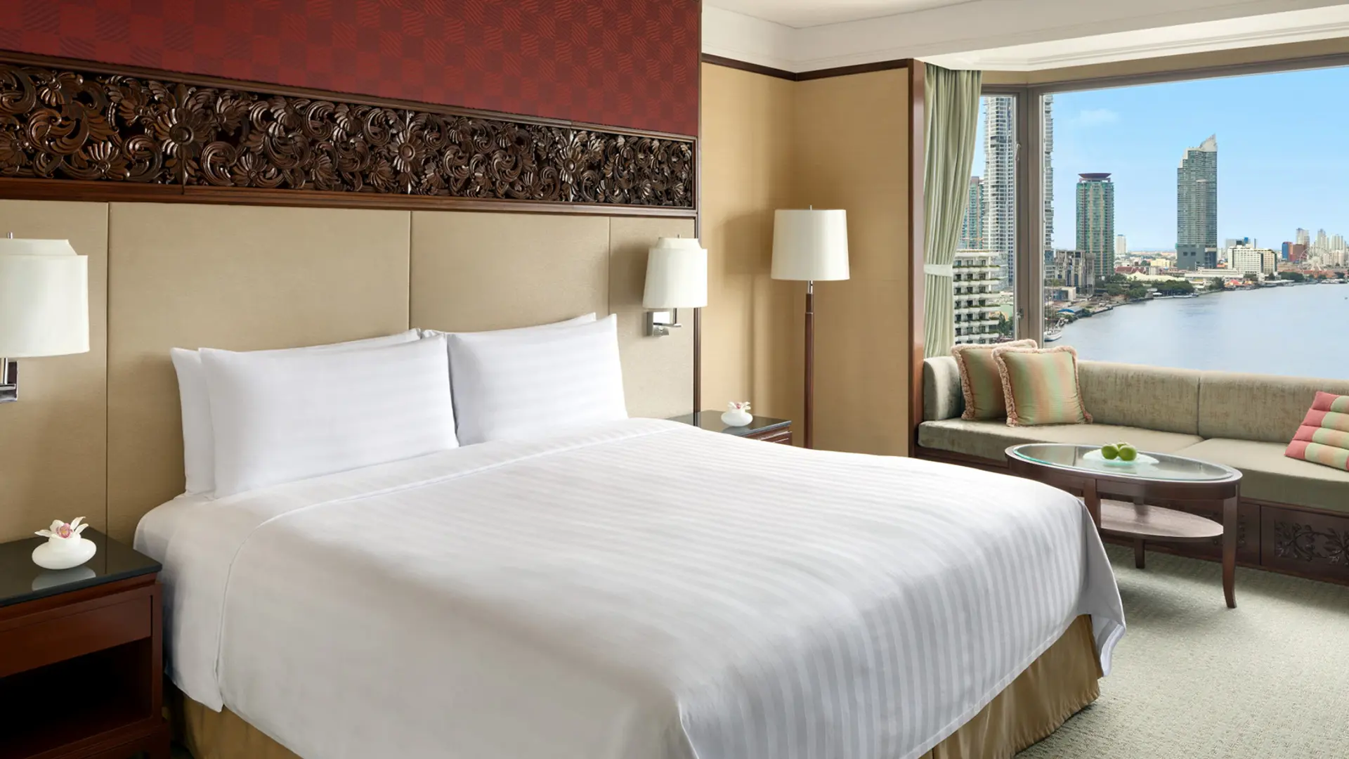 Shangri La Hotel Bangkok Deluxe River View King 1323659 Copy