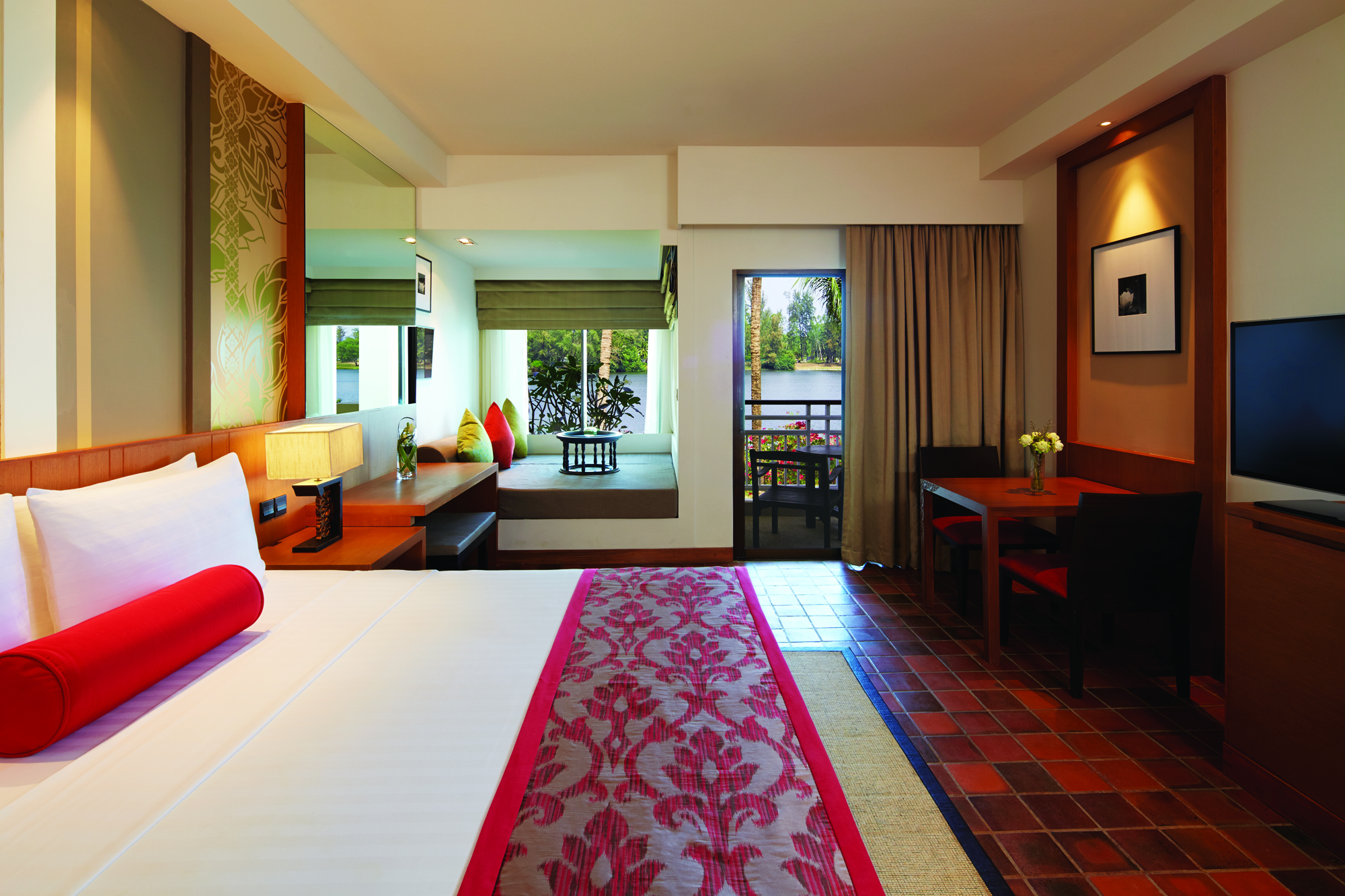 Lagoon View 1 King Bed