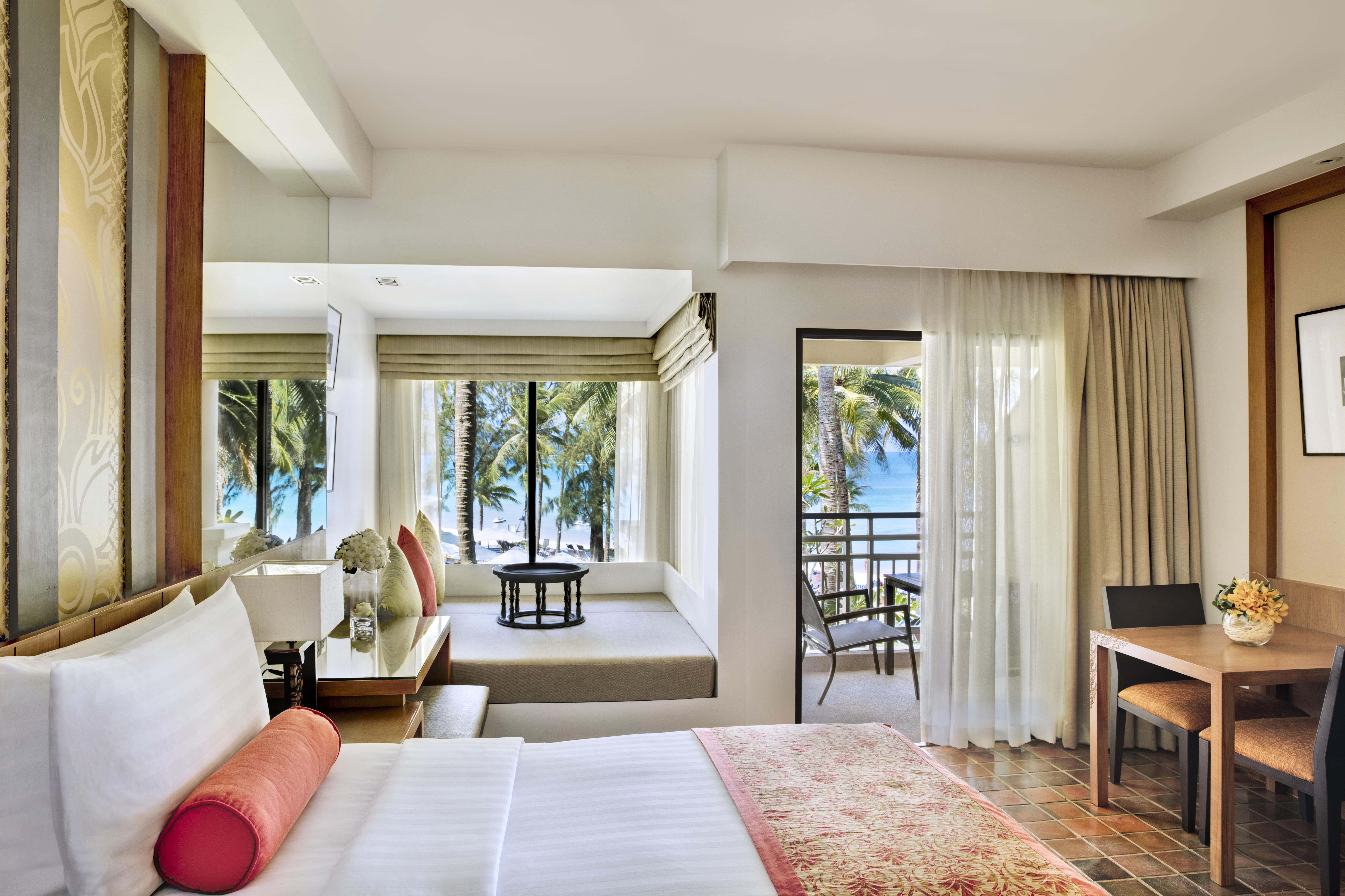 01. Ocean View Balcony 1 King Bed