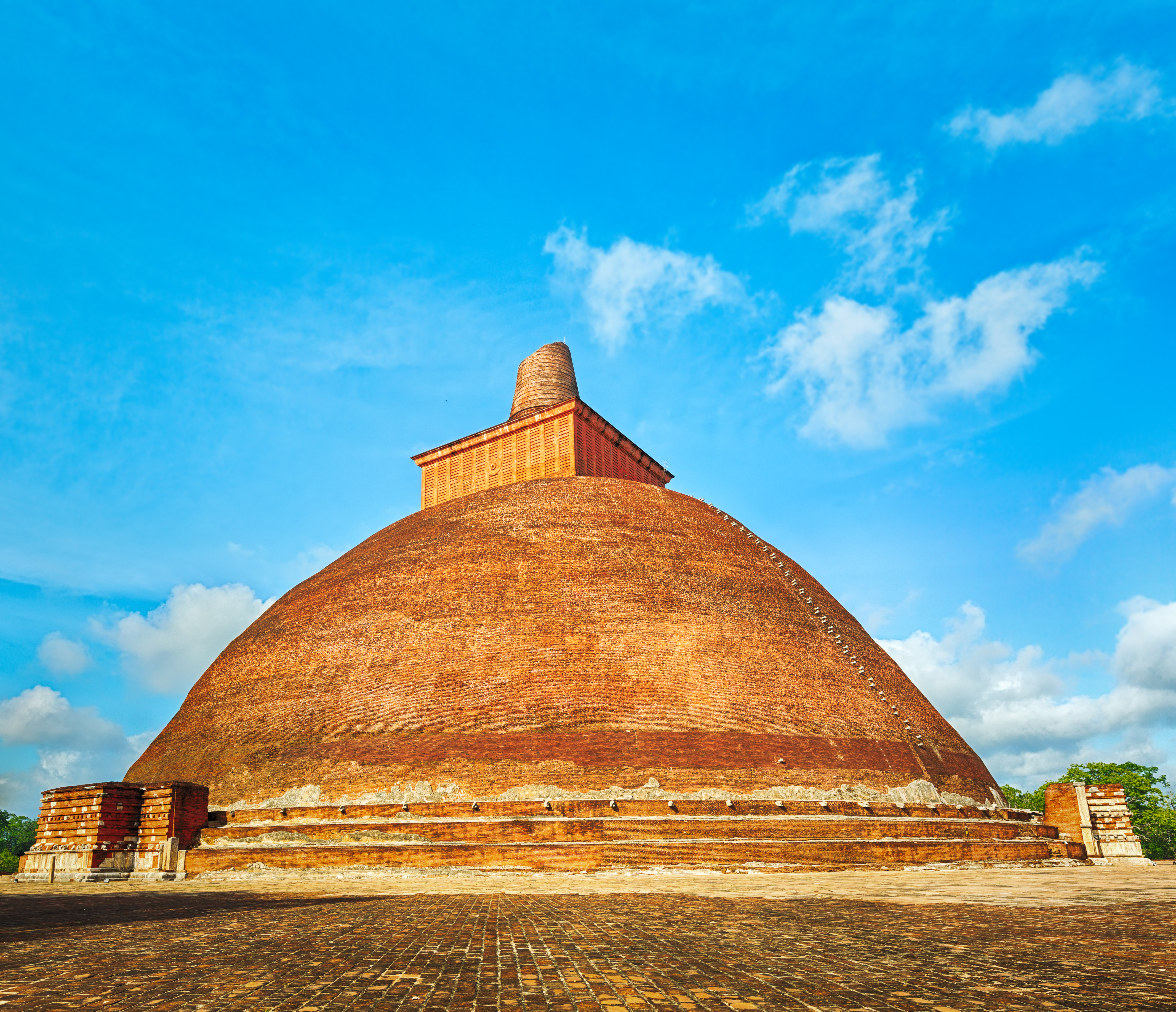 shutterstock_334677749 Jetavanaramaya dagoba in the ruins of Jetavana in the sacred world heritage city of Anuradhapura.jpg