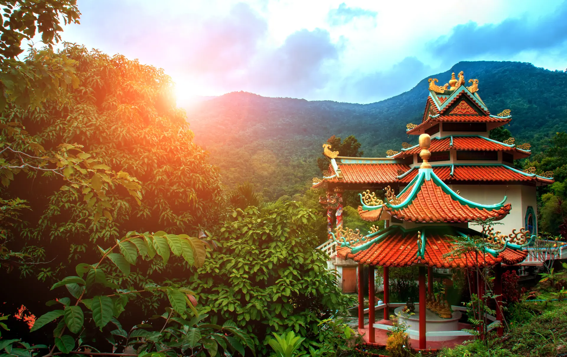 Shutterstock 448414147 Koh Phangan Chinese Temple