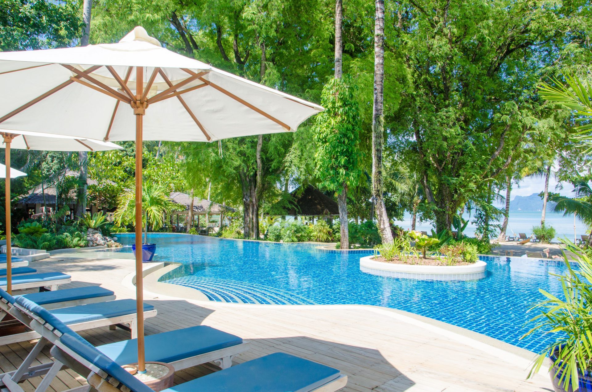 Paradise main pool (1)