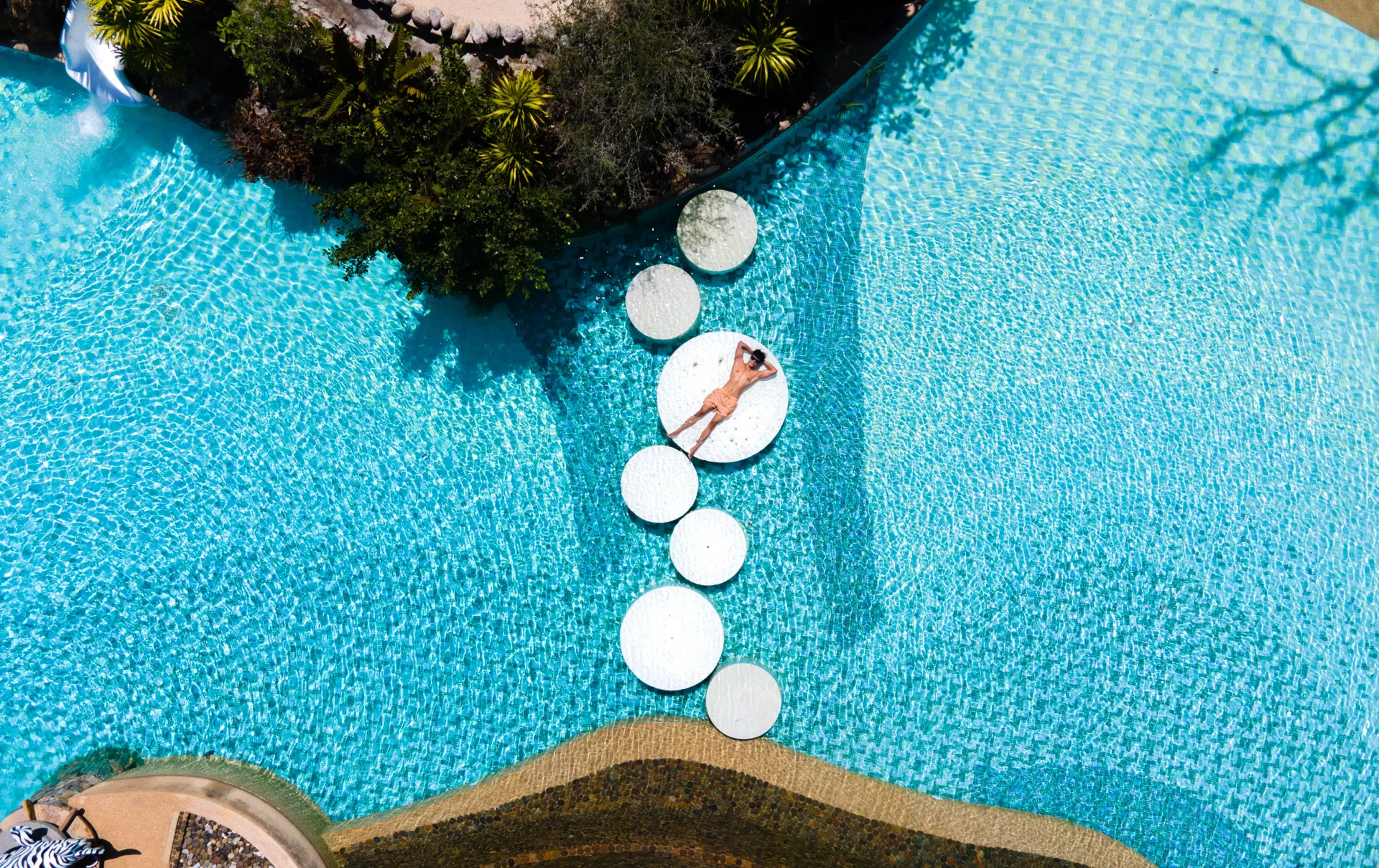 01. Resort Exterior Pool