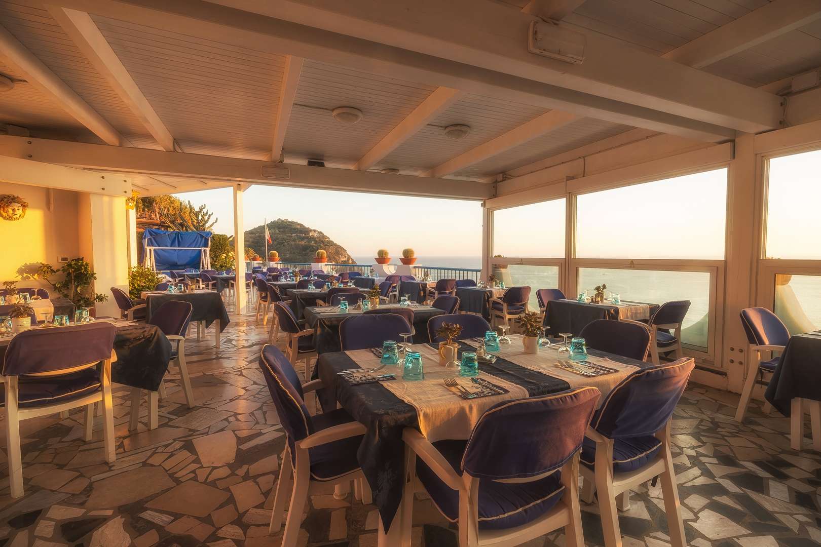 Villa Marias mysiga restaurang med en formidabel utsikt