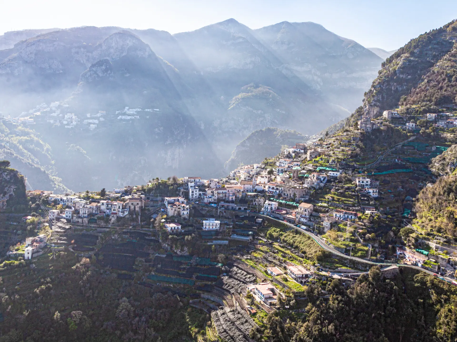 Ravello är omgivet av gamla odlingsterrasser