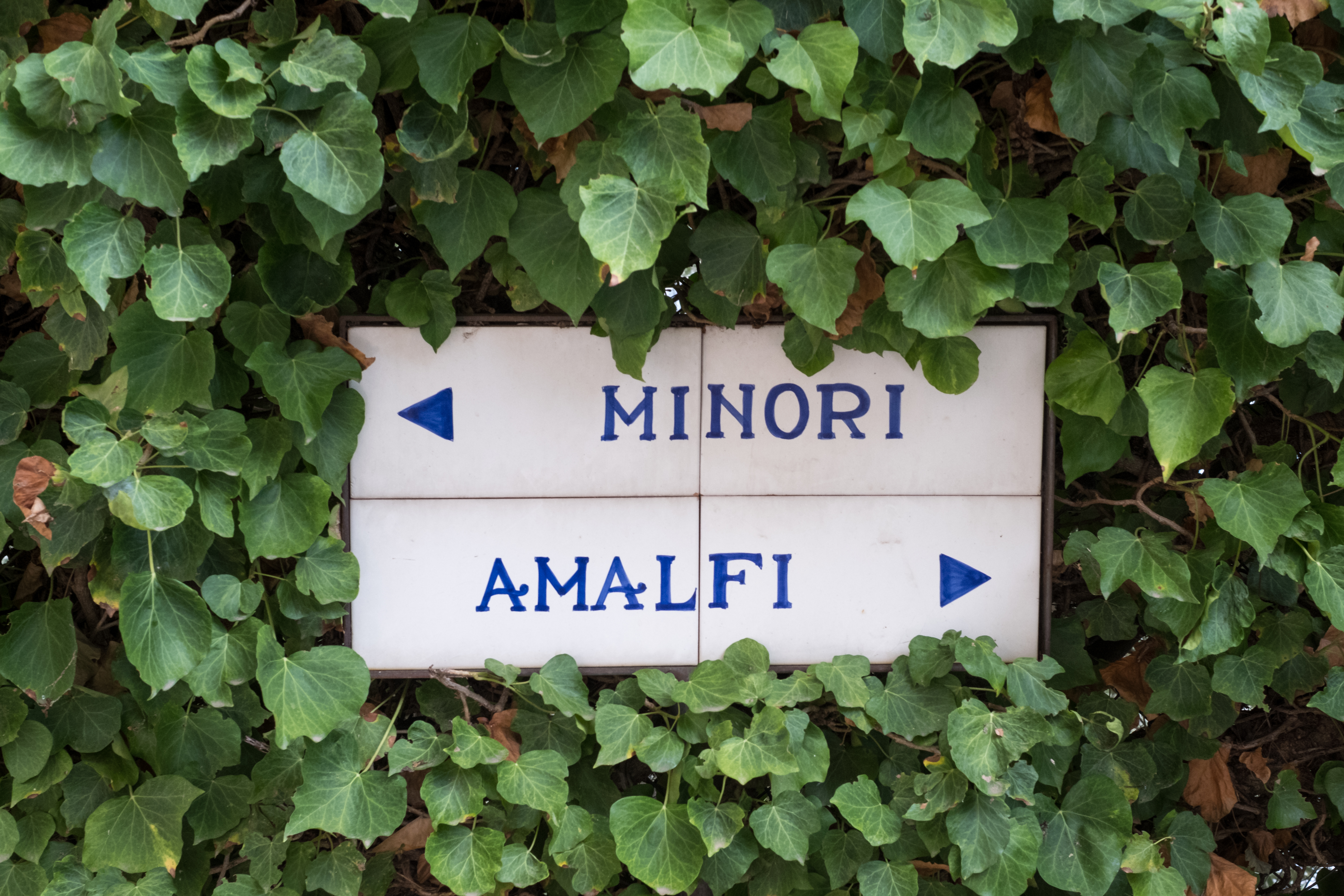 Det tar cirka 45 minuter till en timme att gå trappan från Ravello till Minori