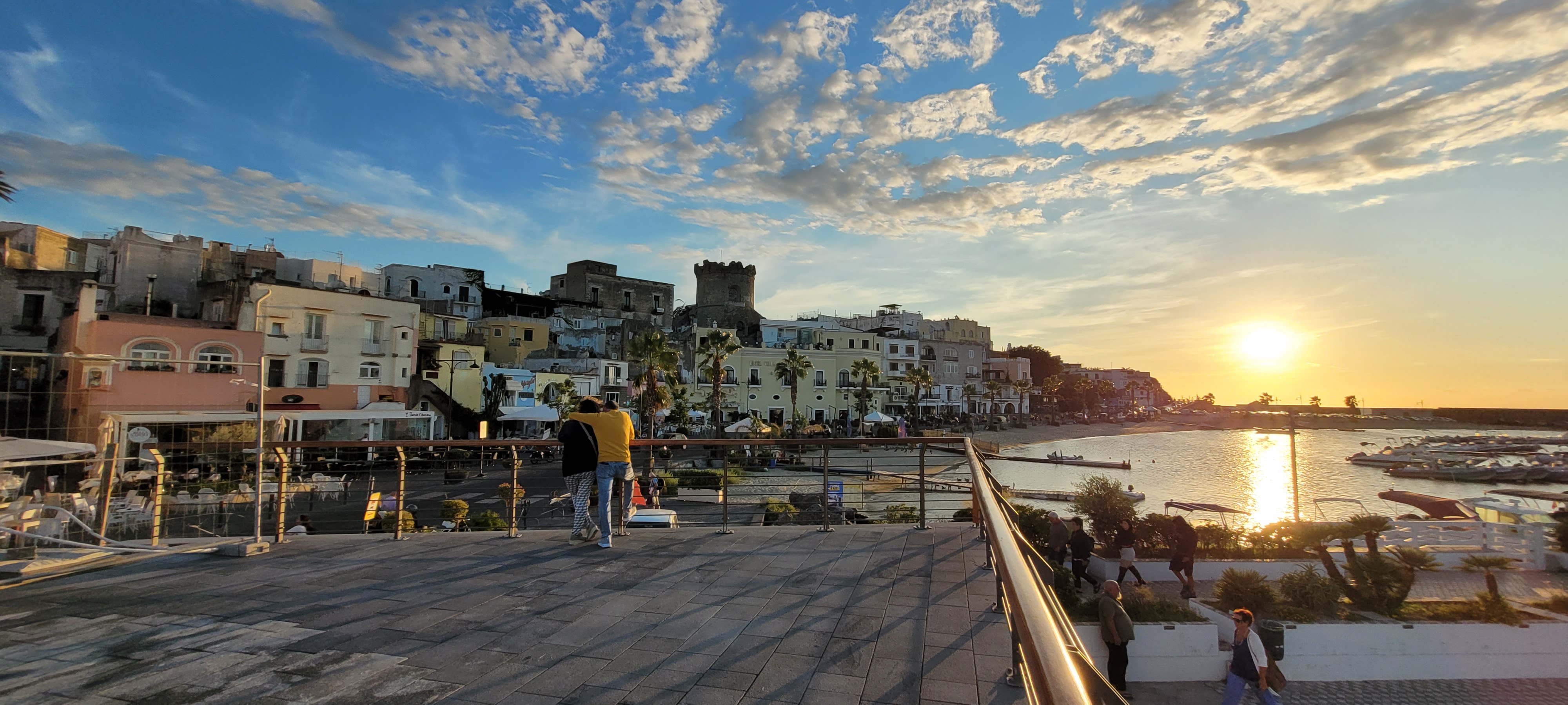 Forio är känt för sina vackra solnedgångar