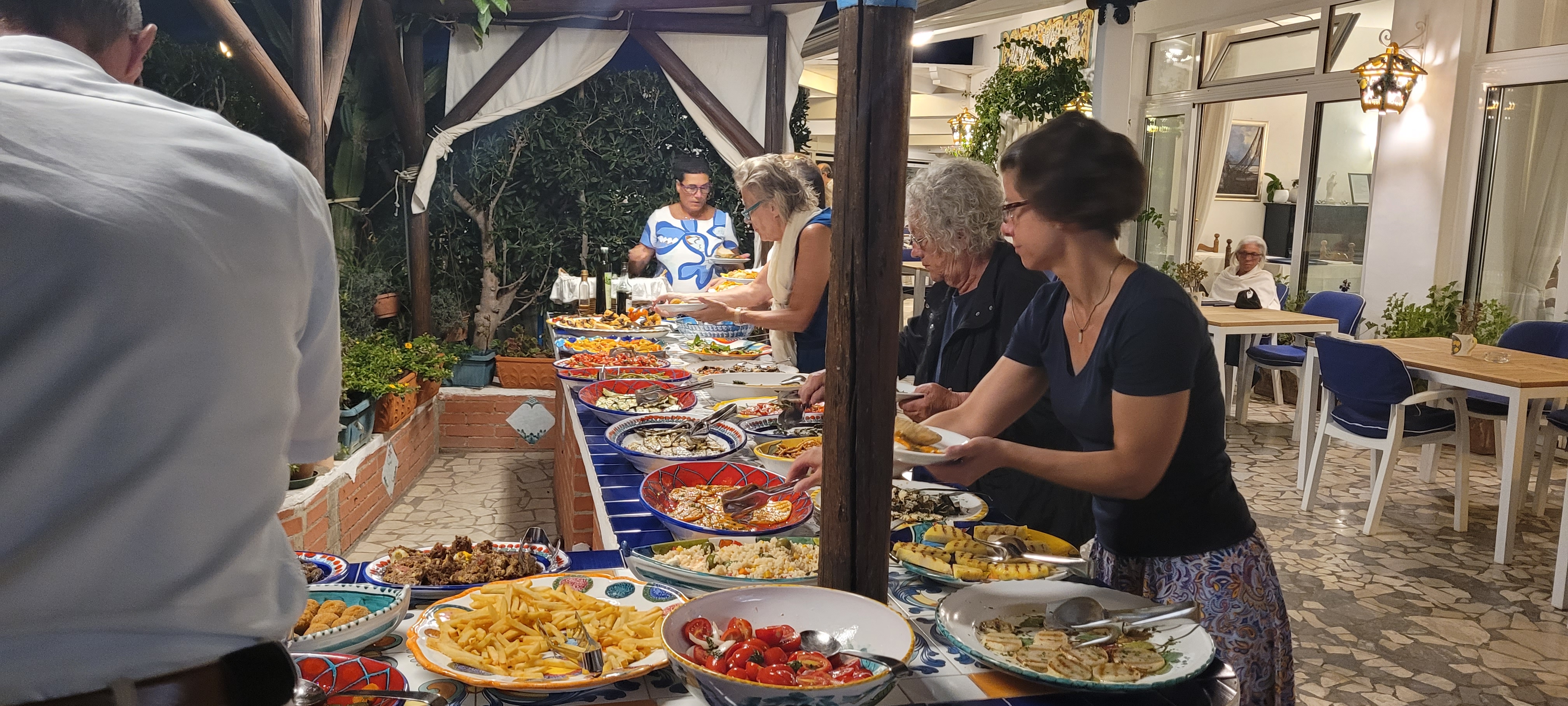 Den berömda buffén med mammas hemlagade aptitretare