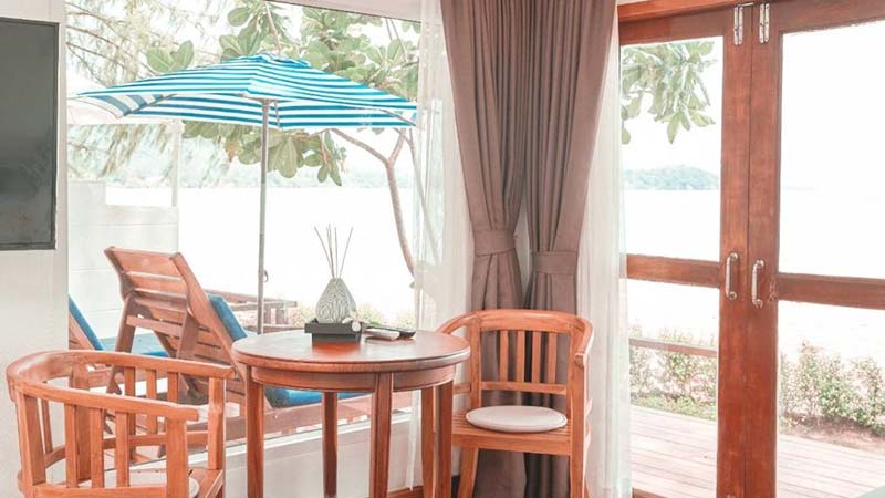 Deluxe Premium Beachfront 04