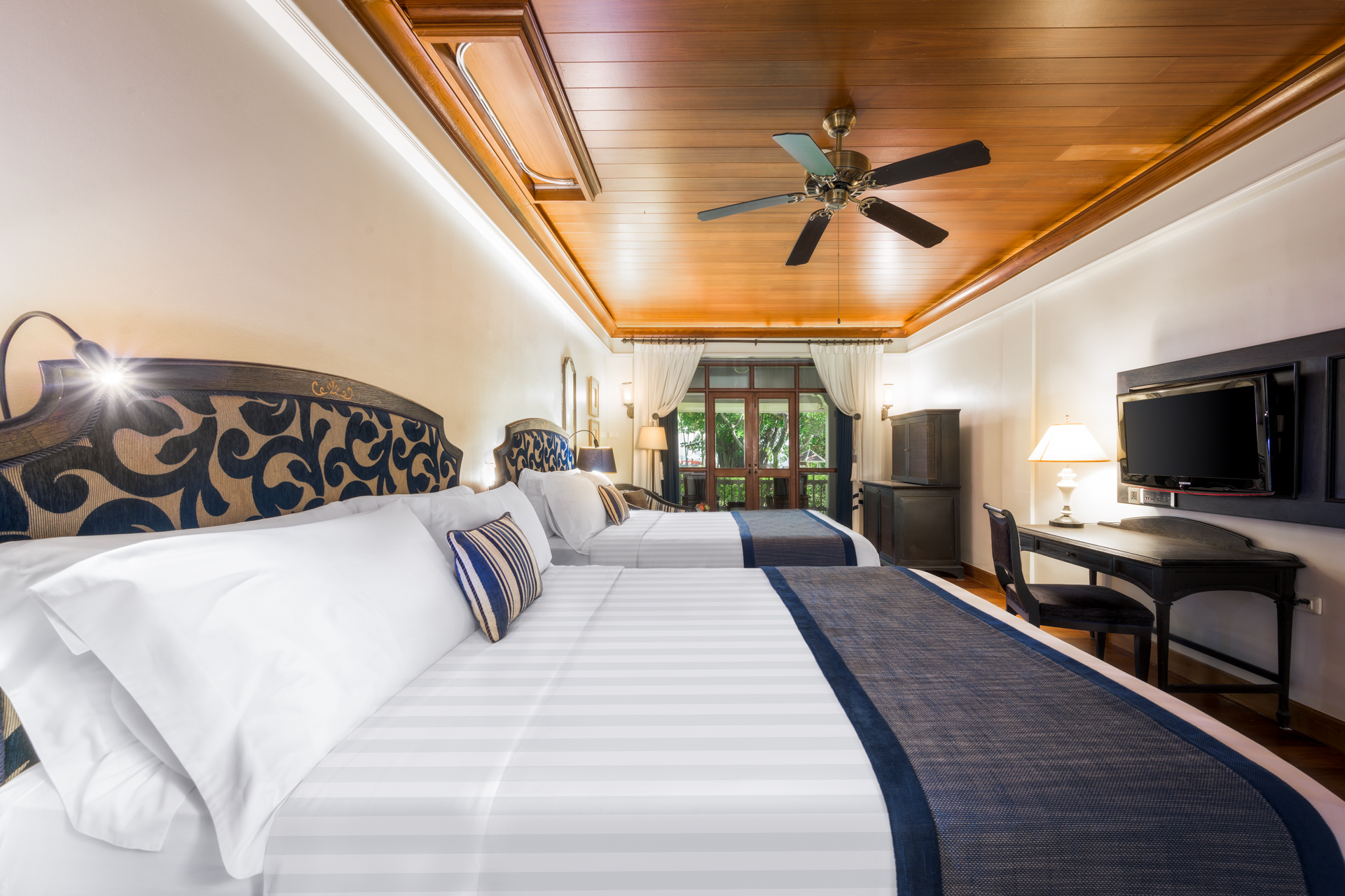 02 Chbr Premium Deluxe 07