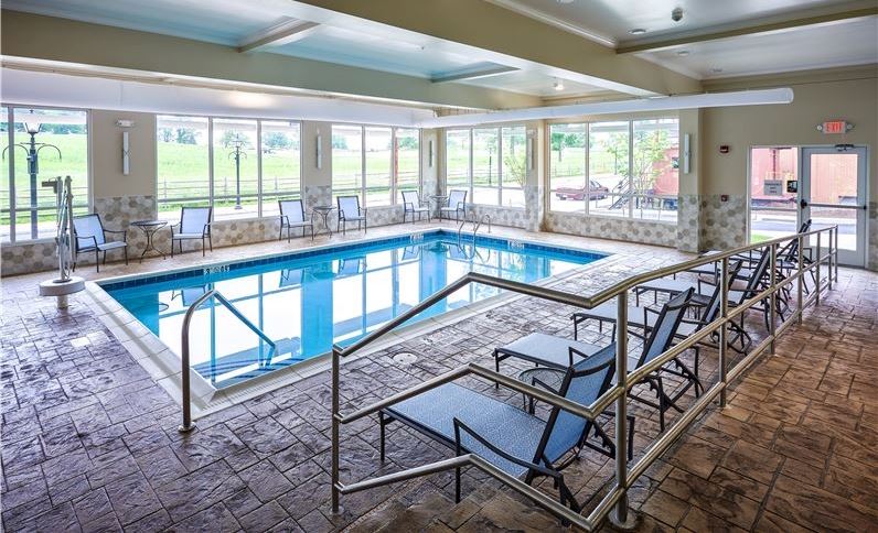 Pool At Hotel Best Western Gettysburg