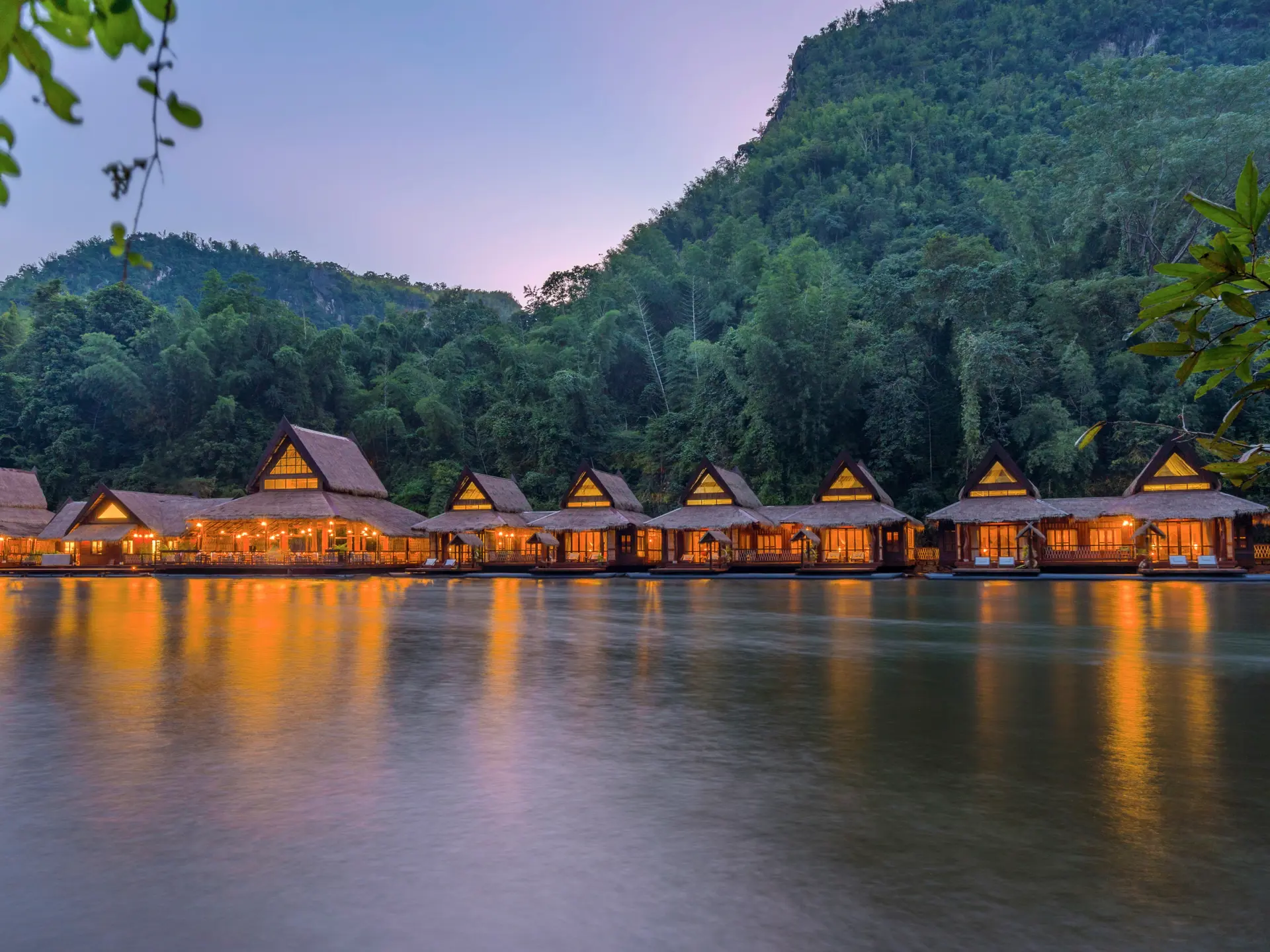 11Floathouse Kanchanaburi Hotel