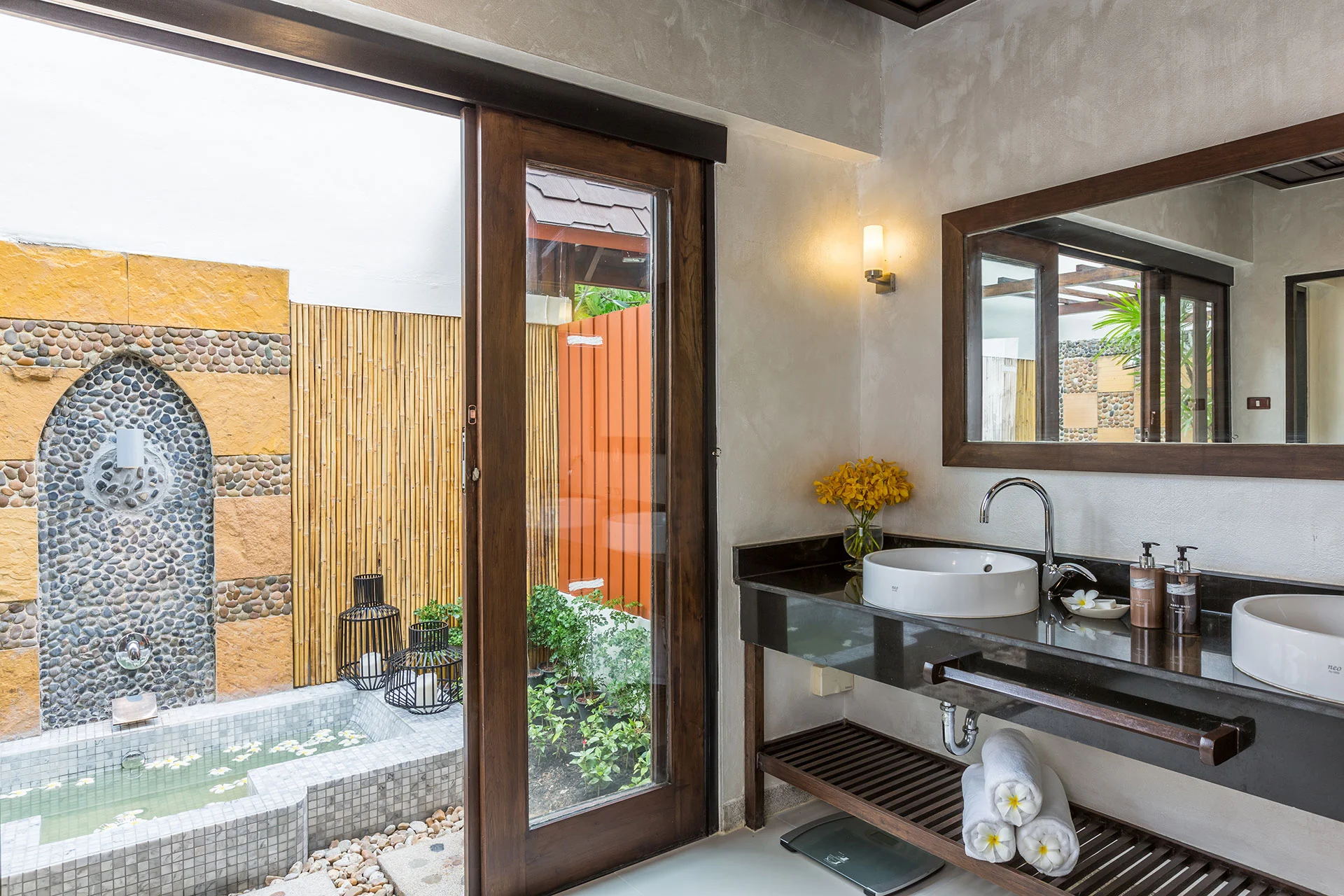 Bandarasamui Accommodation Plungepoolvilla03