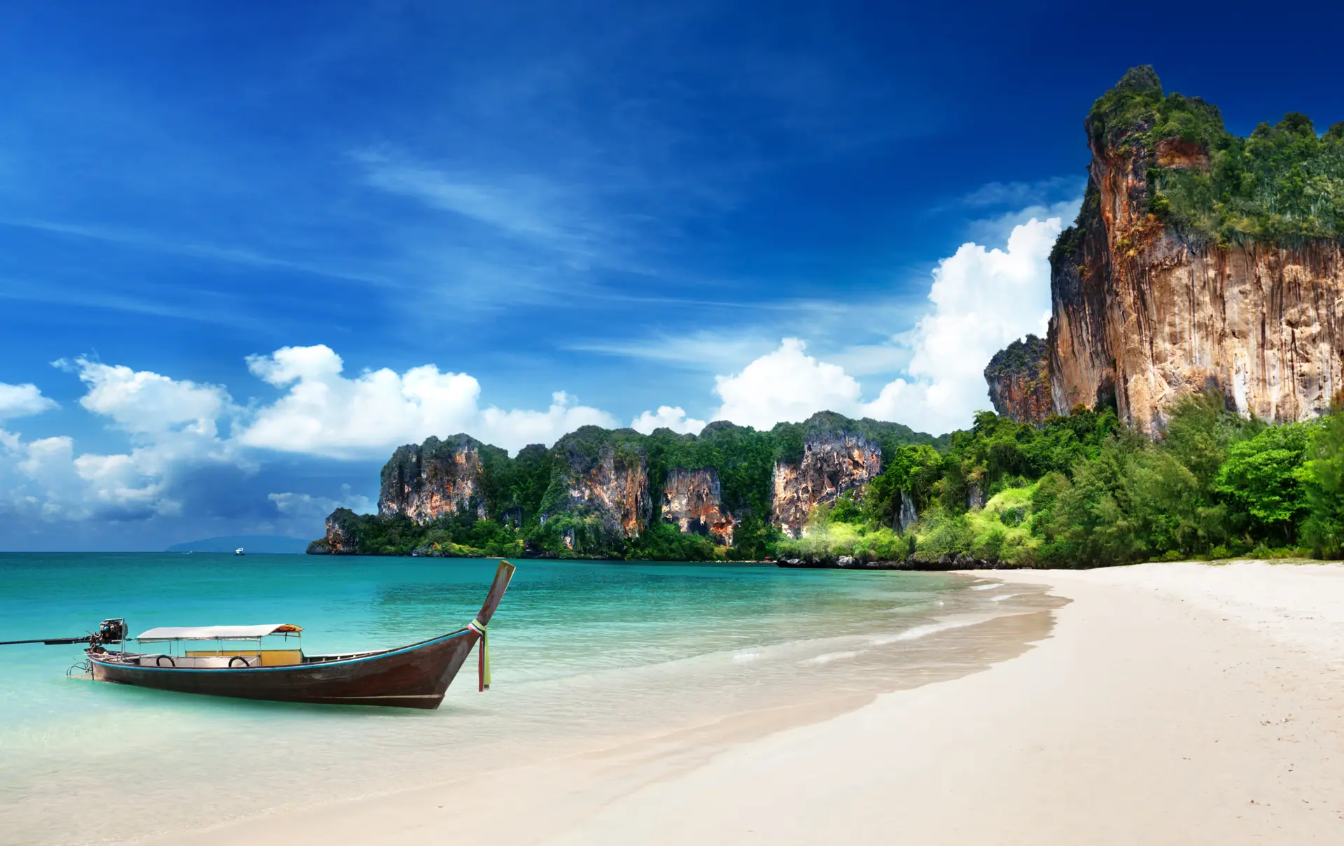 Krabi_Railay beach_126333494.jpg