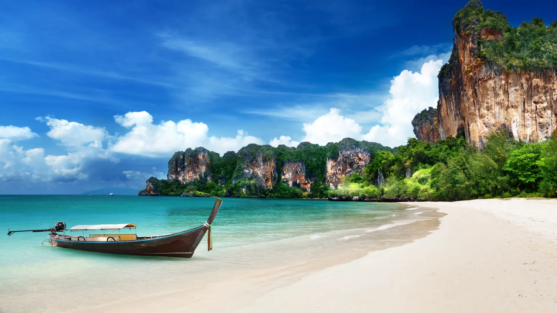 Krabi_Railay beach_126333494.jpg